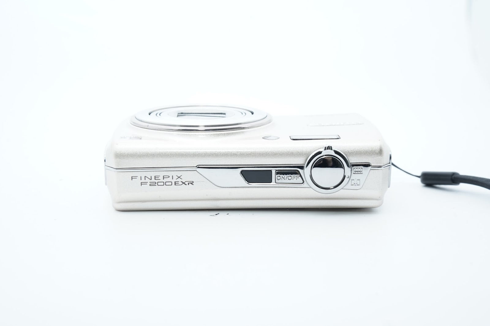 FUJIFILM FINEPIX F200 EXR シルバー バッテリー 充電器付属