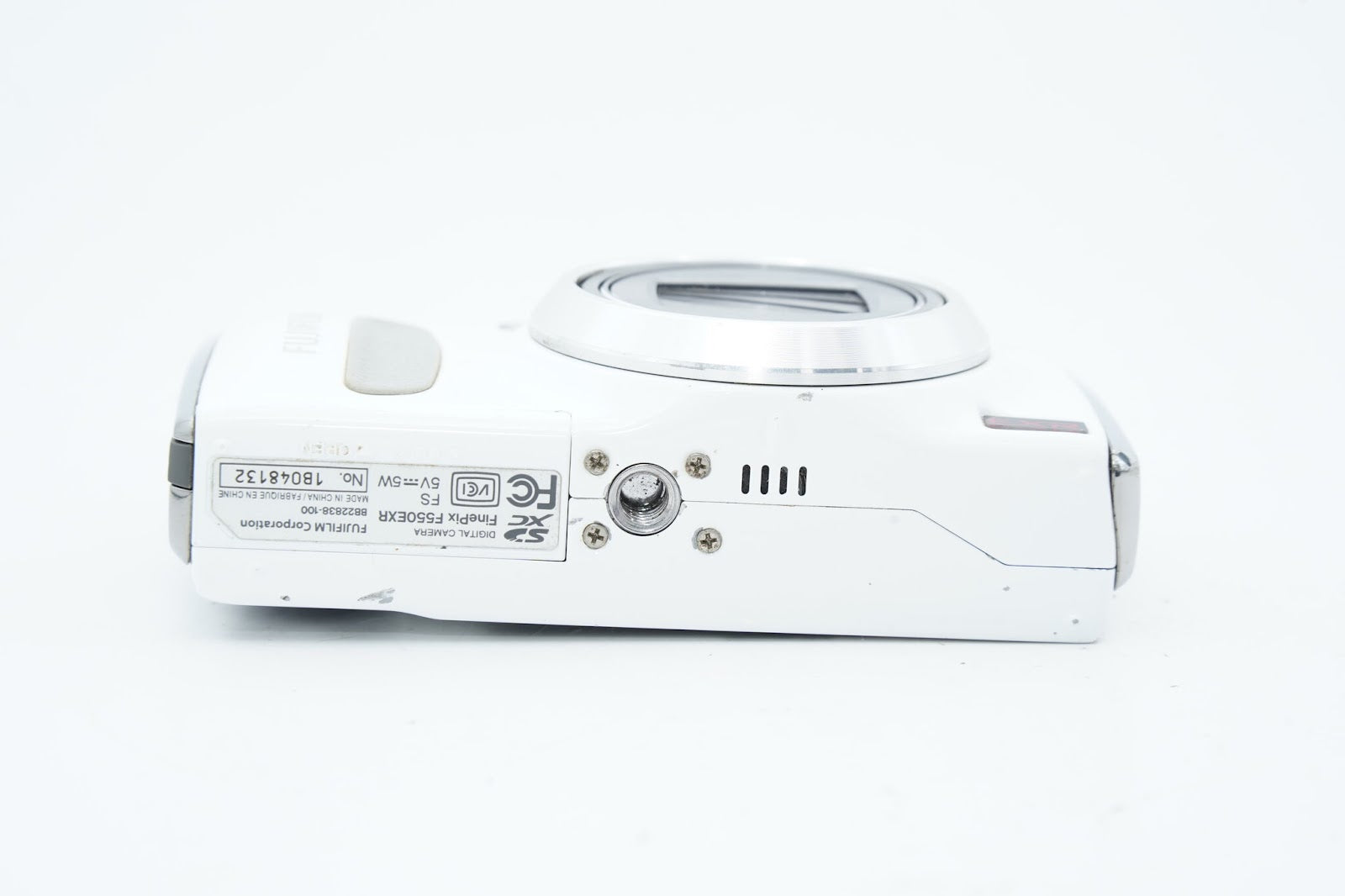 FUJIFILM FINEPIX F550 EXR ホワイト バッテリー 充電器付属