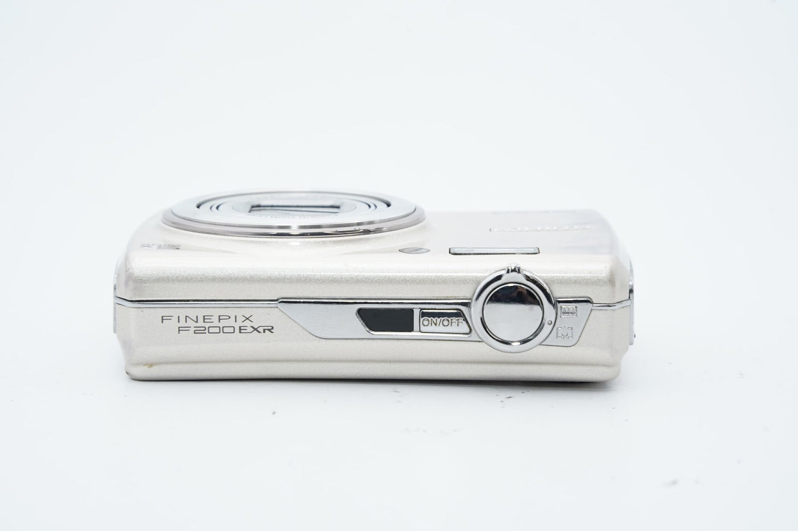 FUJIFILM FINEPIX F200 EXR シルバー バッテリー 充電器付属