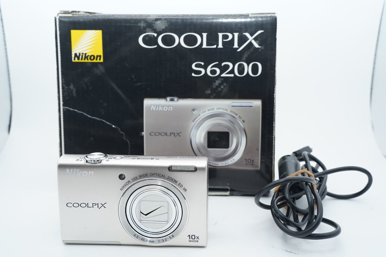 Nikon COOLPIX S6200 シルバー バッテリー 充電器 箱 付属