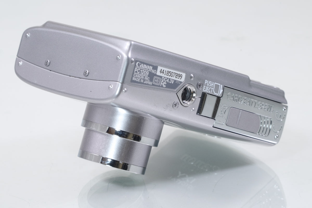 Canon IXY DIGITAL 900 IS(シルバー)