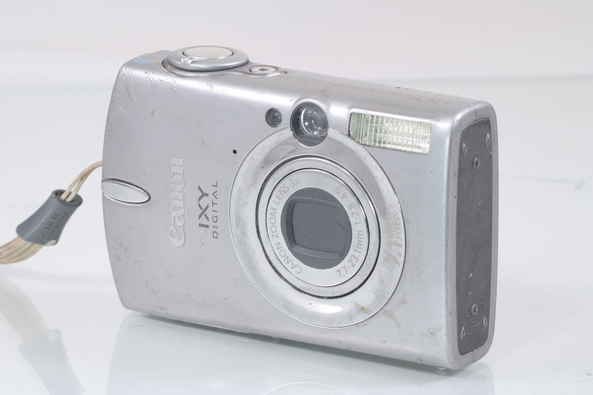 Canon IXY DIGITAL 600（シルバー）