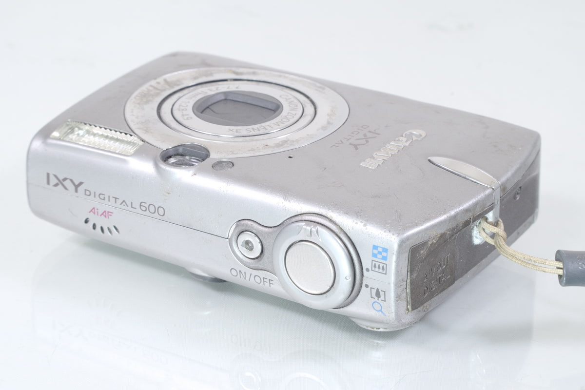 Canon IXY DIGITAL 600(シルバー)