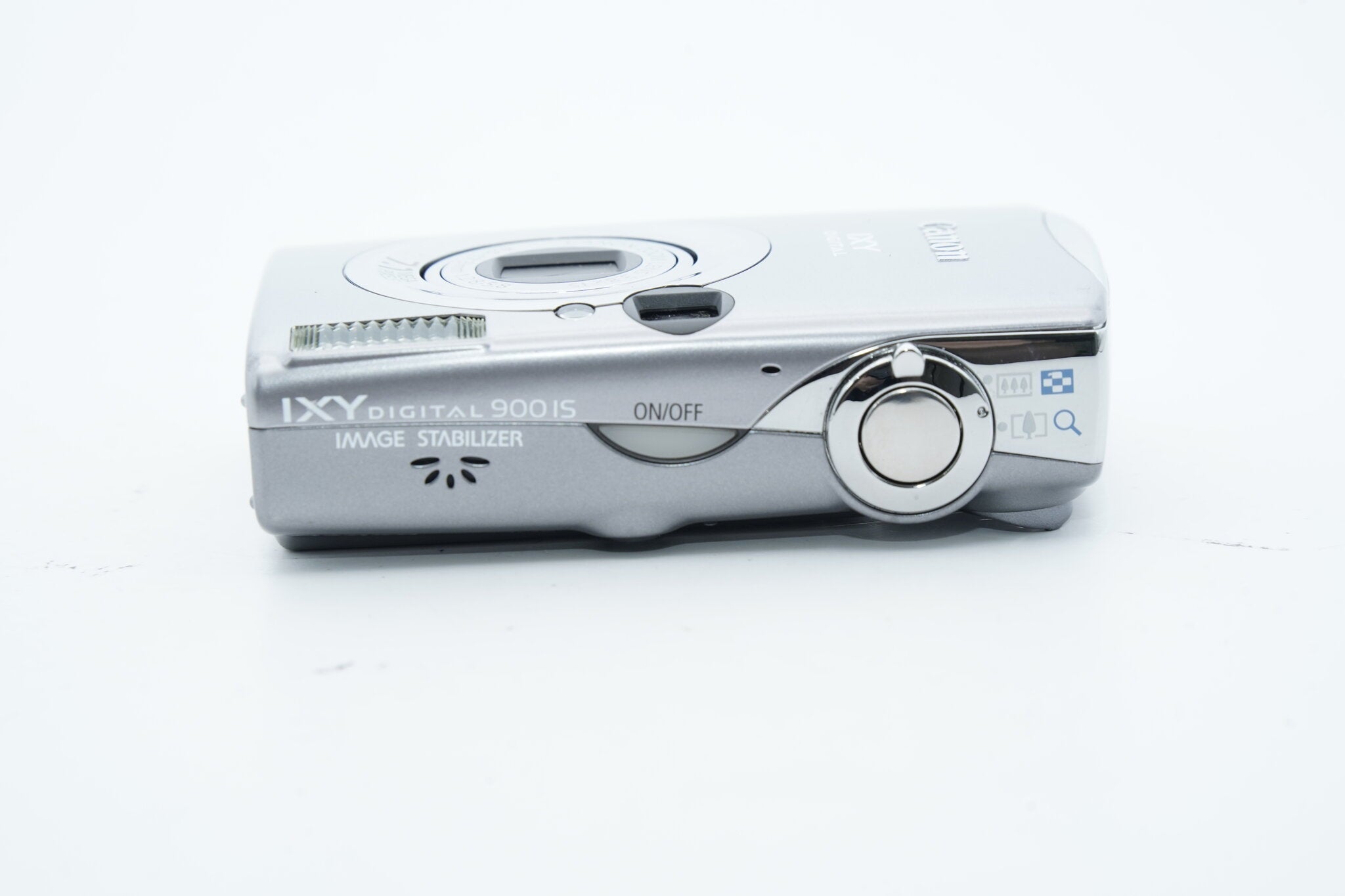 Canon IXY DIGITAL 900 IS #3395 - 4