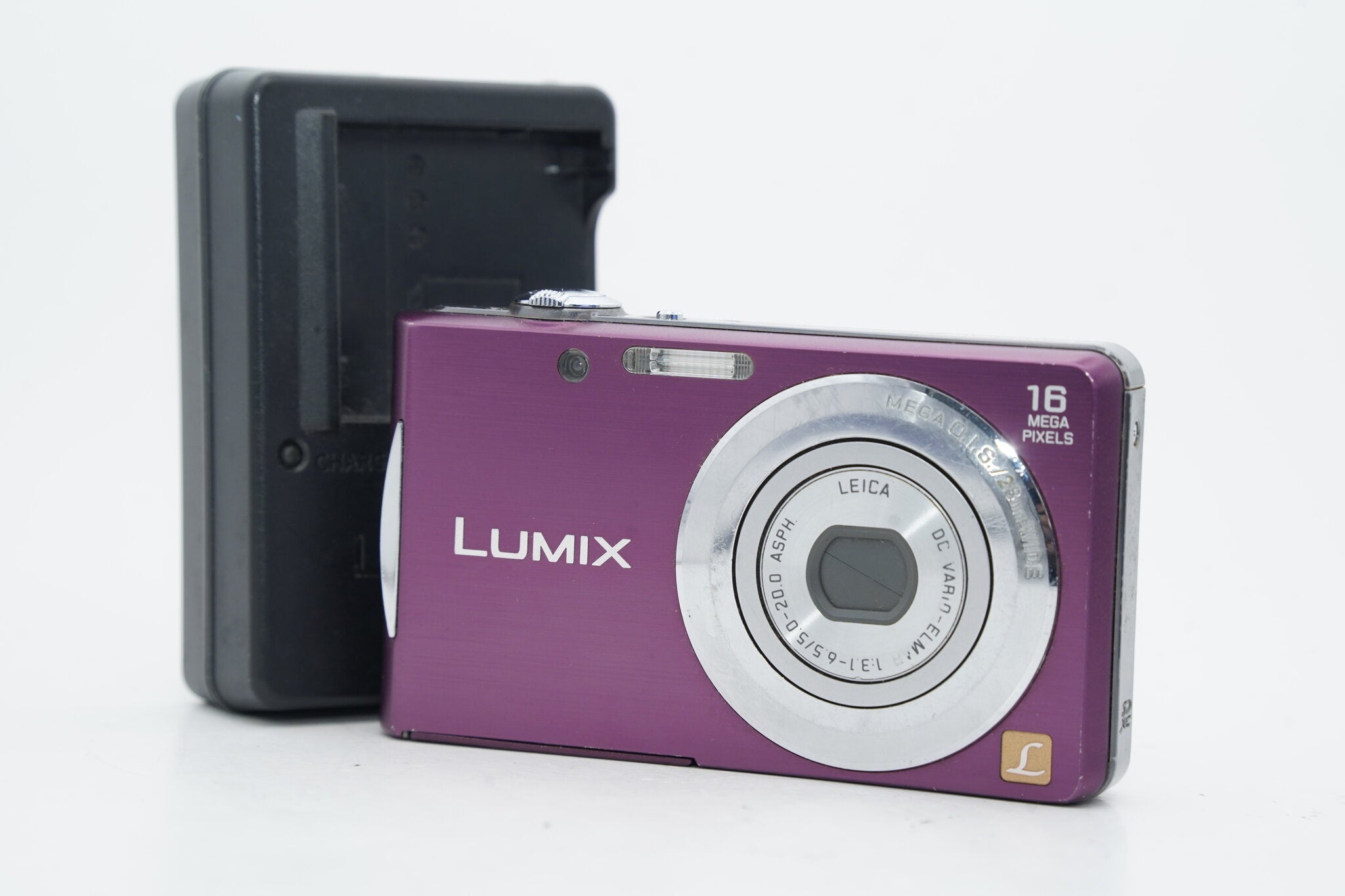 Panasonic LUMIX DMC-FH5 #3516 - 1