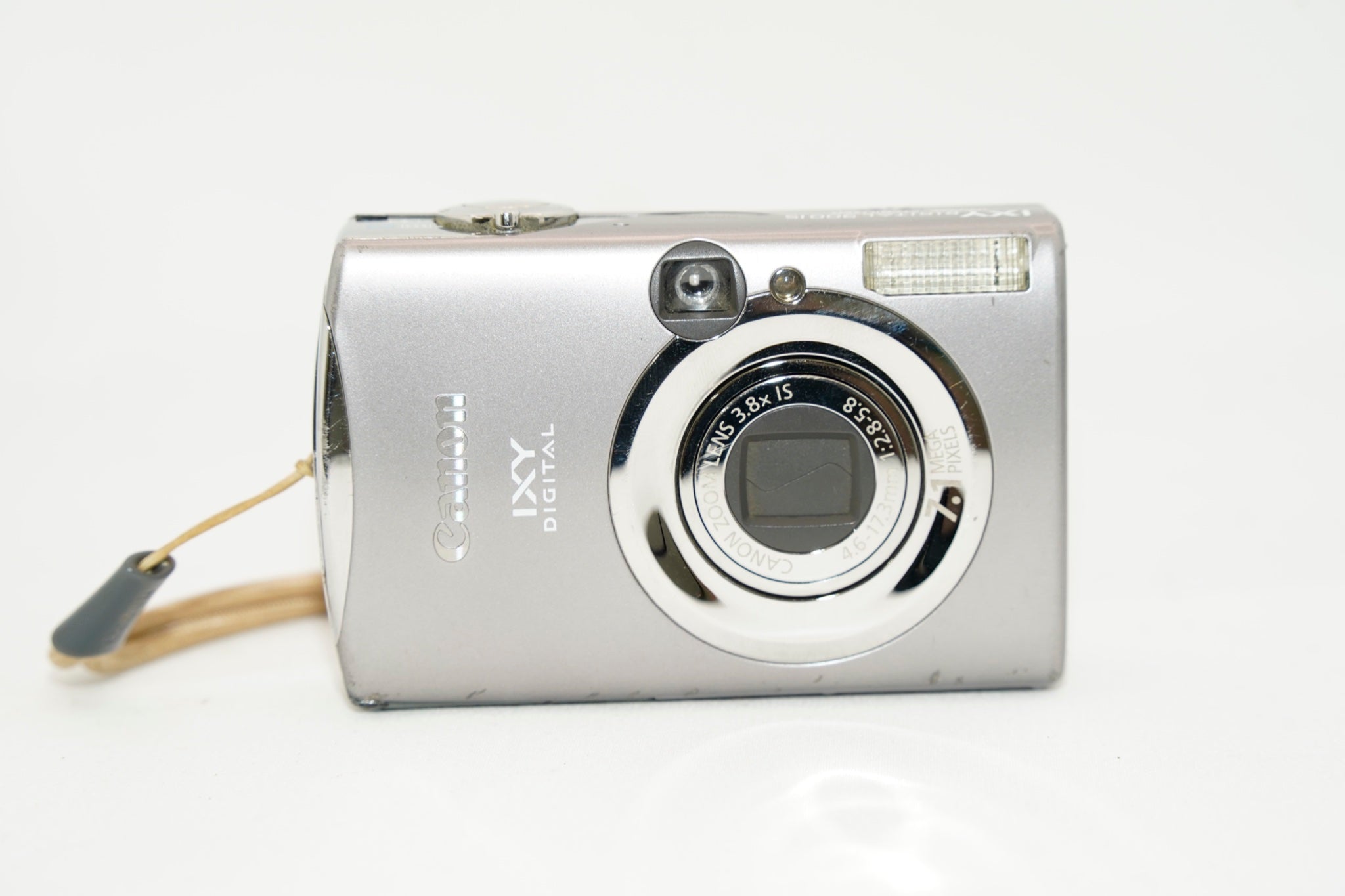 Canon IXY DIGITAL 900 IS #3649 - 4