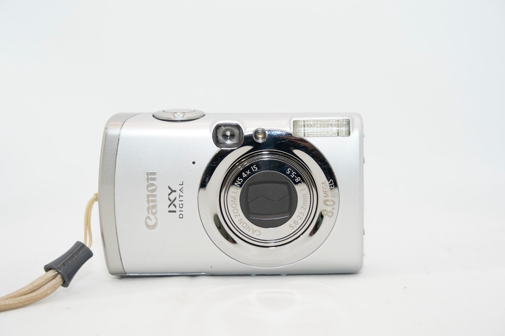 Canon IXY DIGITAL 810 IS #3665 - 1