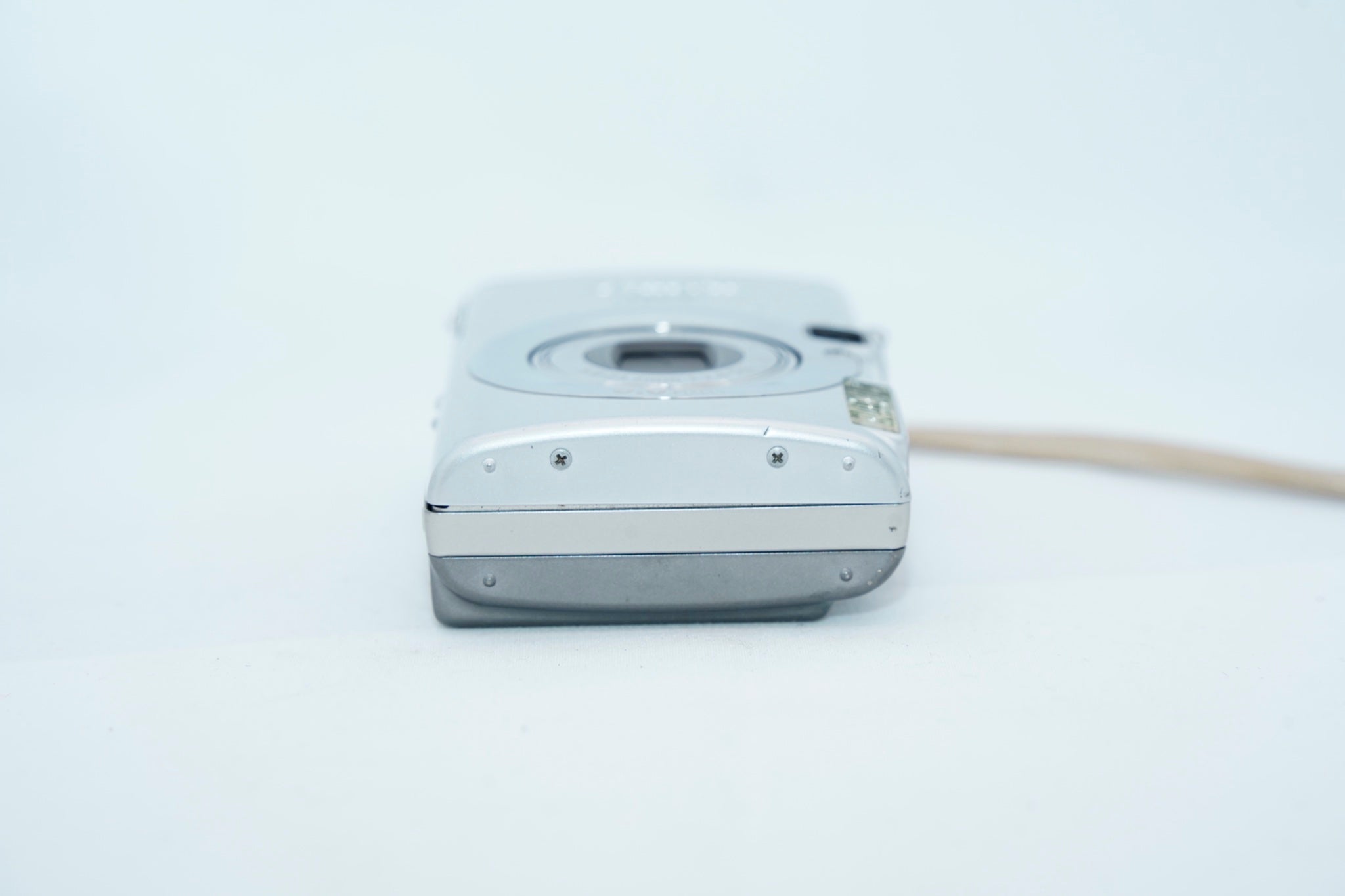 Canon IXY DIGITAL 810 IS #3665 - 6