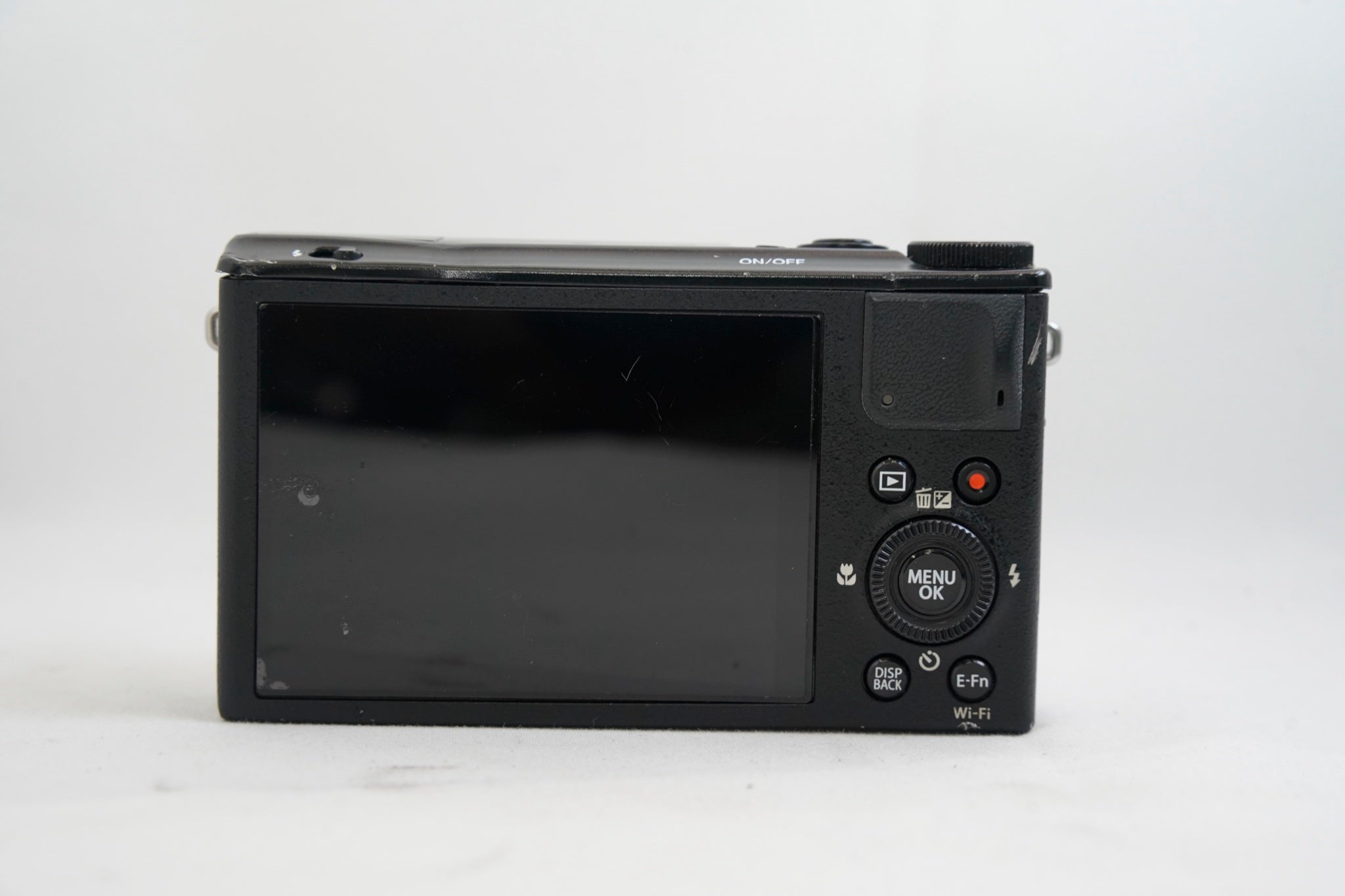 FUJIFILM XQ1 (4C010208)