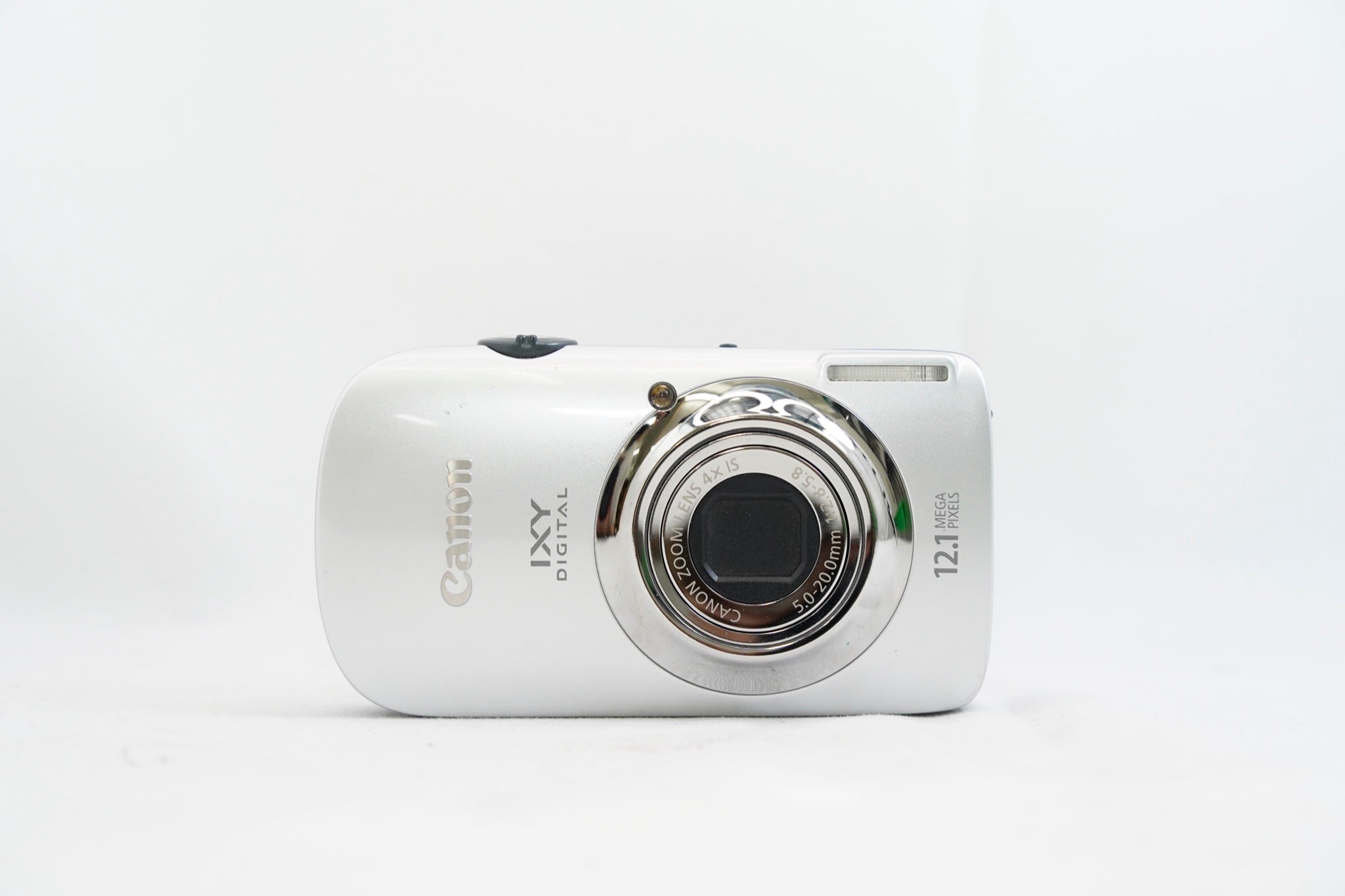 極美品・動作良好✨ Canon IXY 510 IS シルバー CANON IXY DIGITAL 510 IS シルバー