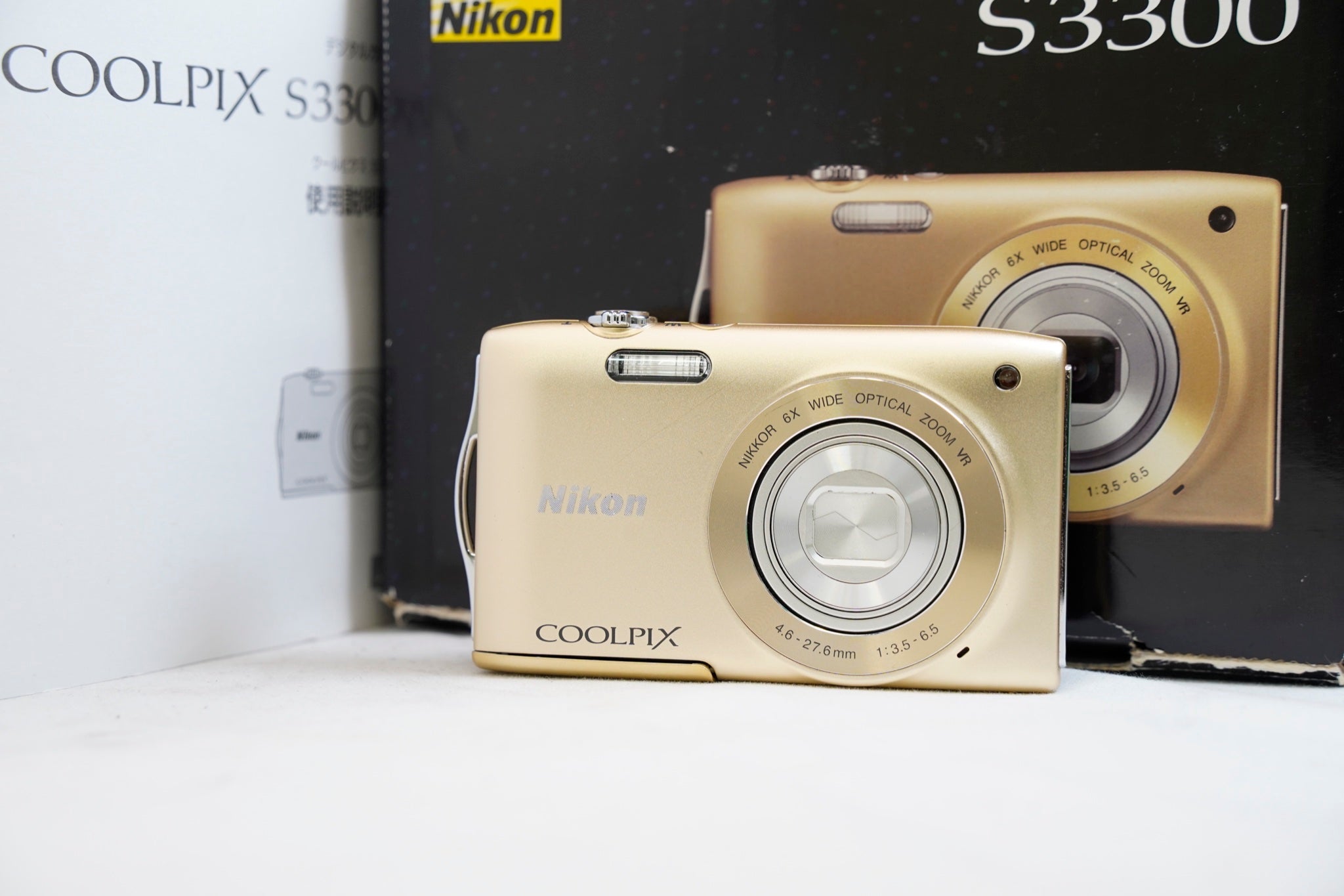 Nikon COOLPIX S3300 本体 ゴールド Nikon COOLPIX S3300 ゴールド（付属：バッテリー、充電器、箱）