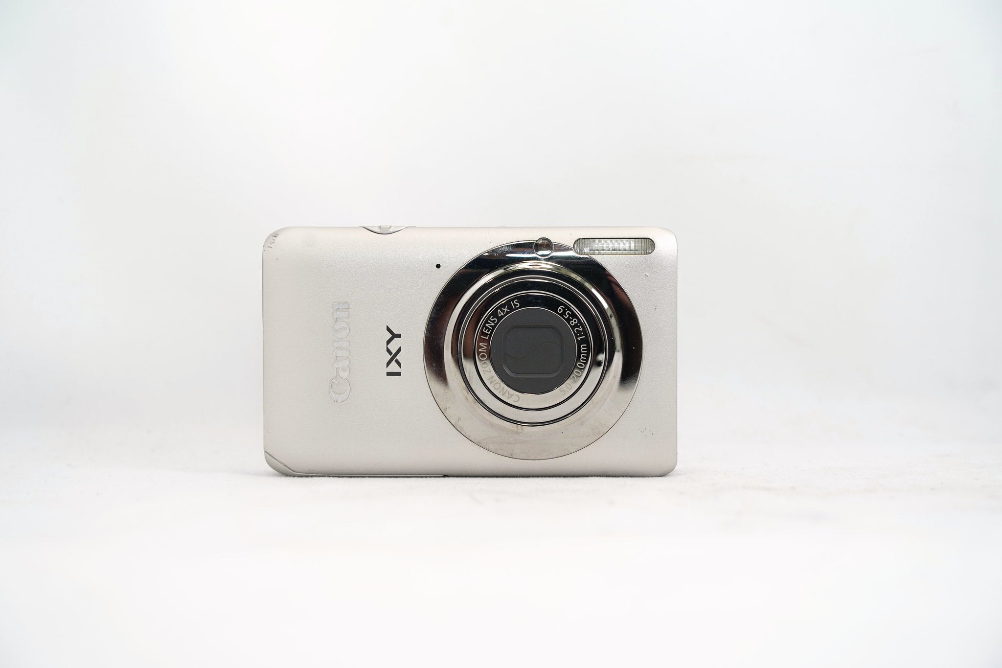 Canon IXY 210F シルバー