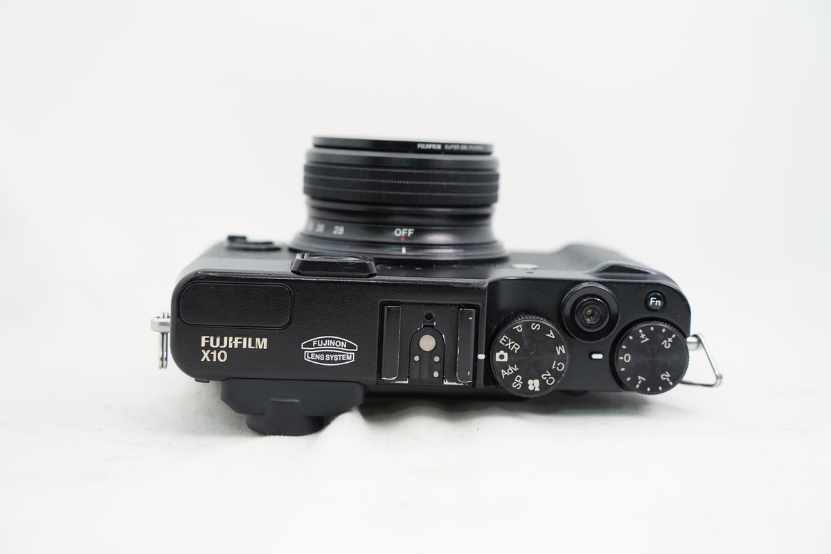 FUJIFILM X10 ブラック