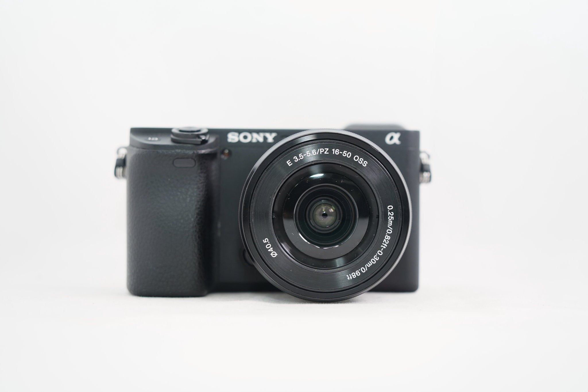 SONY α6400 / E PZ 16-50mm F3.5-5.6 OSS
