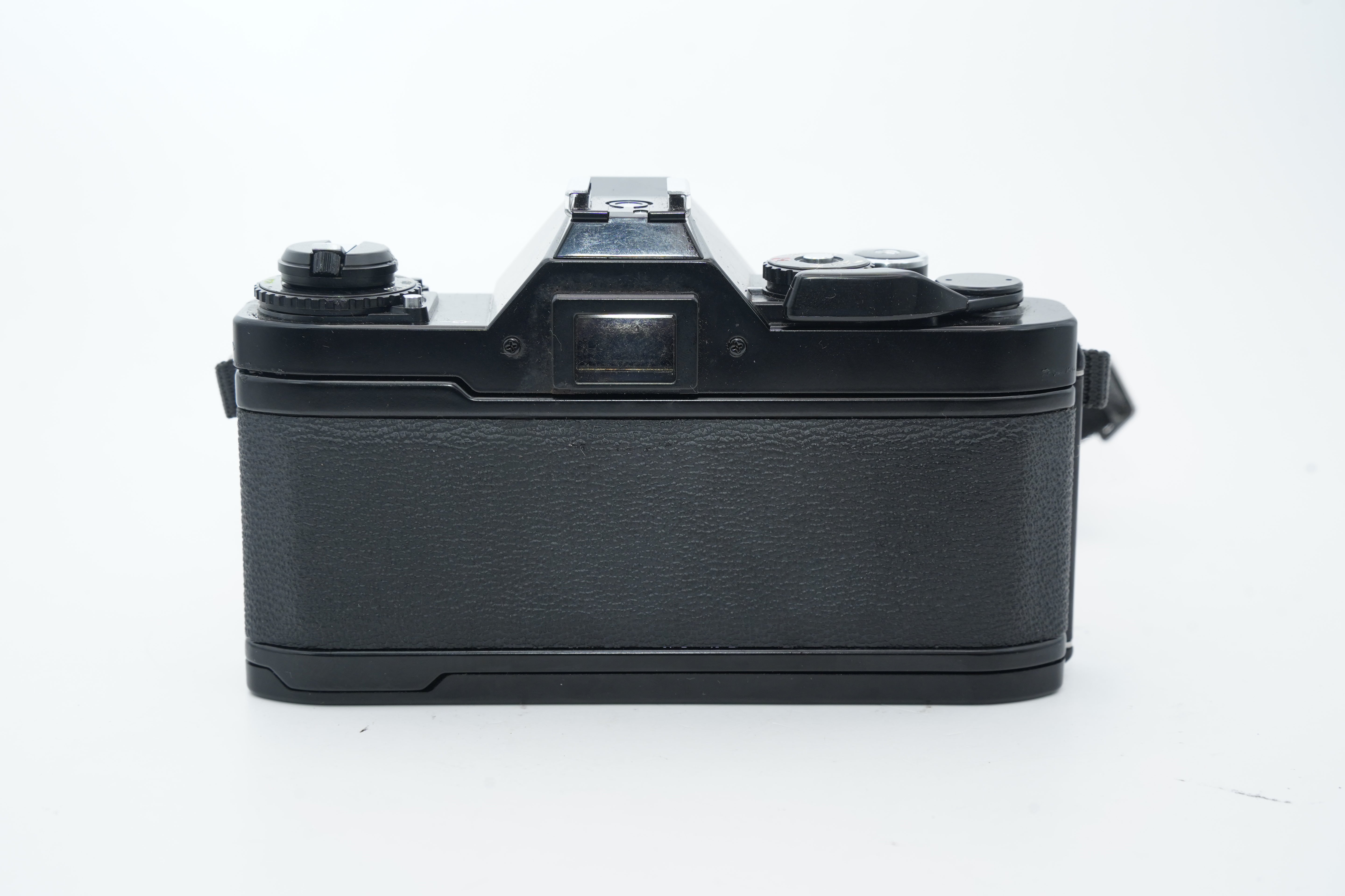 CANON AV-1 / FD 50mm F2 / Toshiba qcc-2500