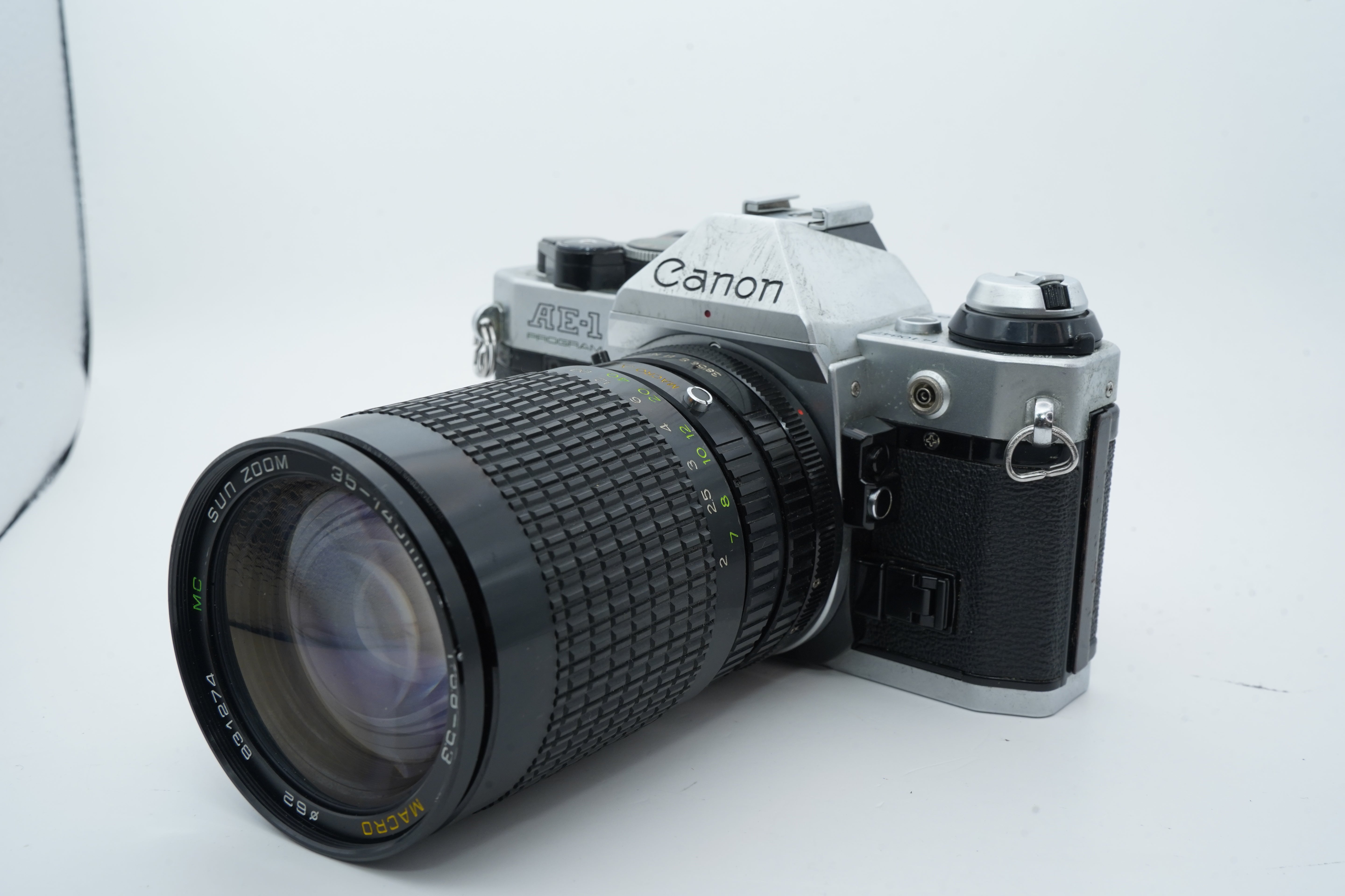 Canon AE-1 PROGRAM / SUN ZOOM MC 35-140mm F3.8-5.3 MACRO キャノンマウント