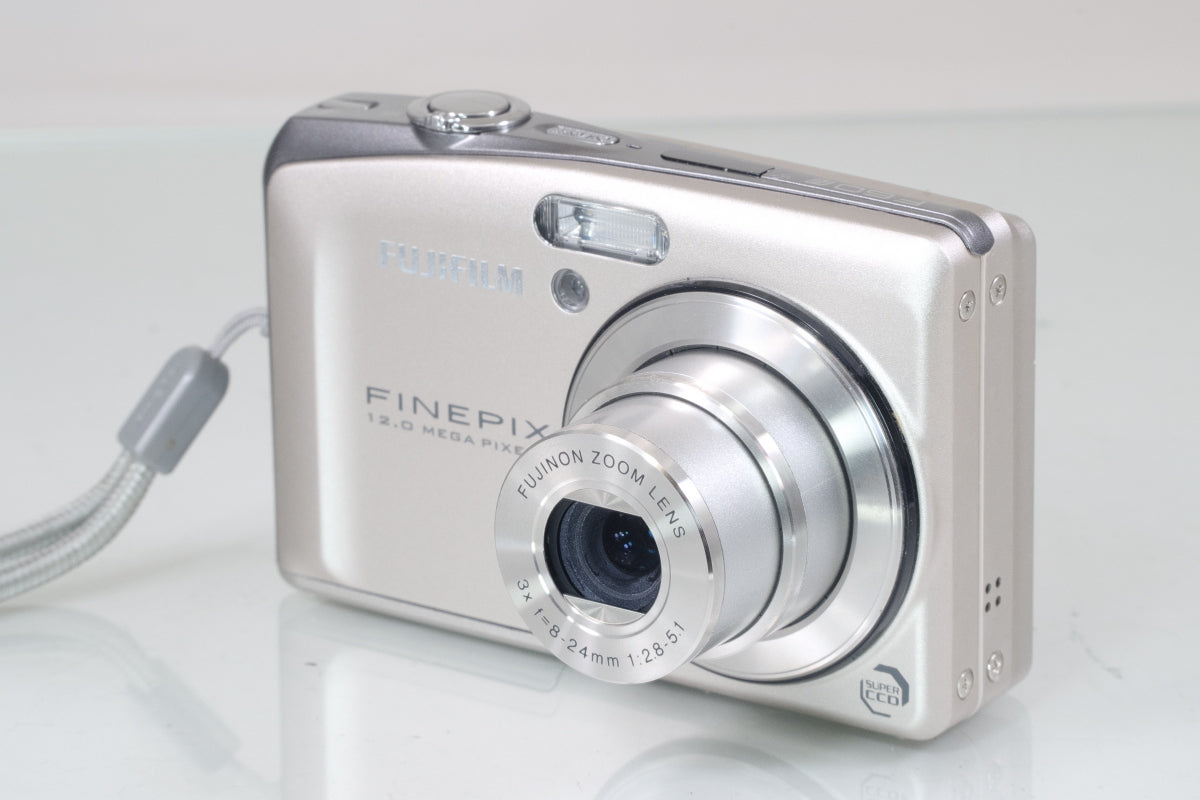 FUJIFILM FinePix F60fd シルバー バッテリー 付き