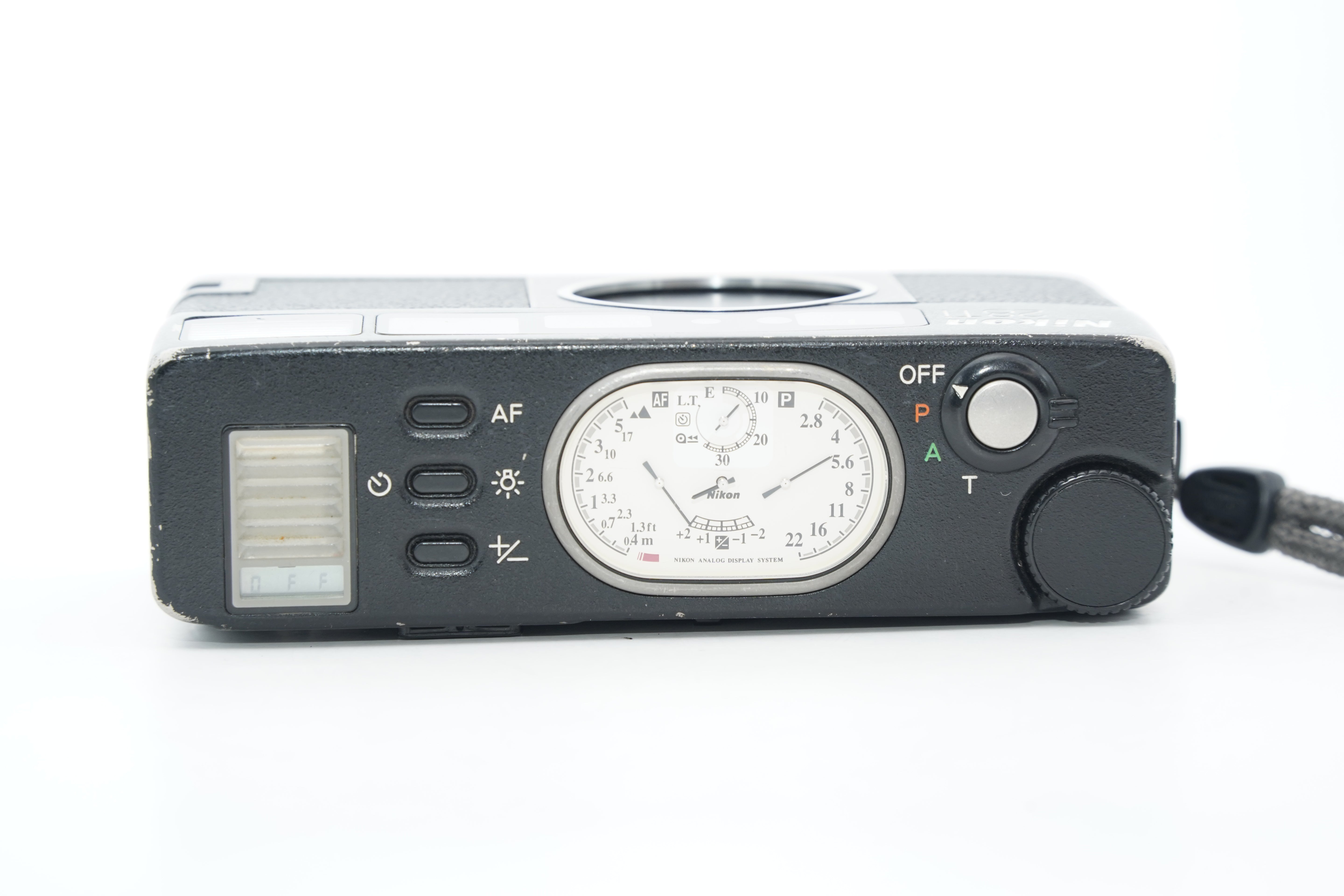 Nikon 28Ti ブラック