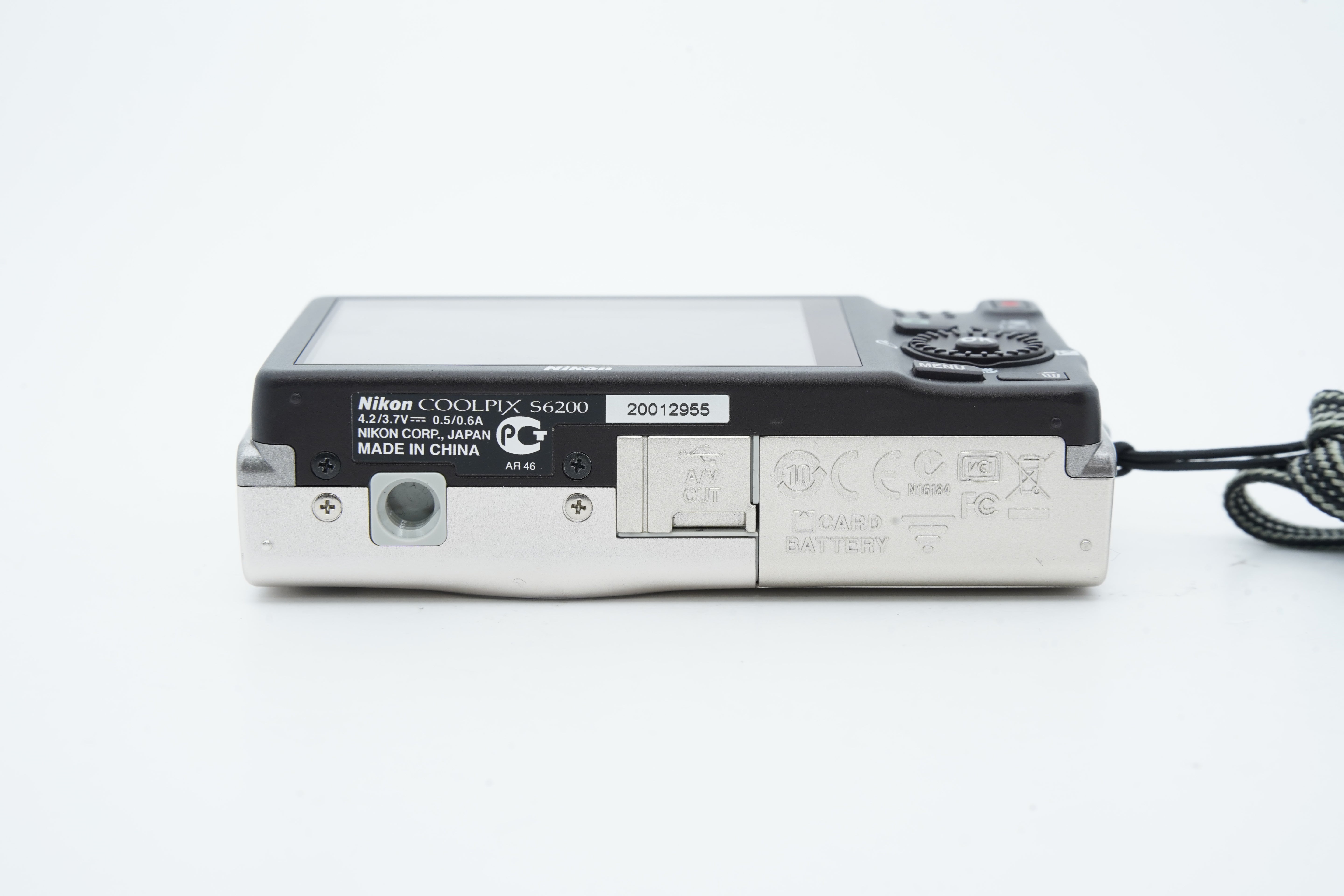 Nikon COOLPIX S6200