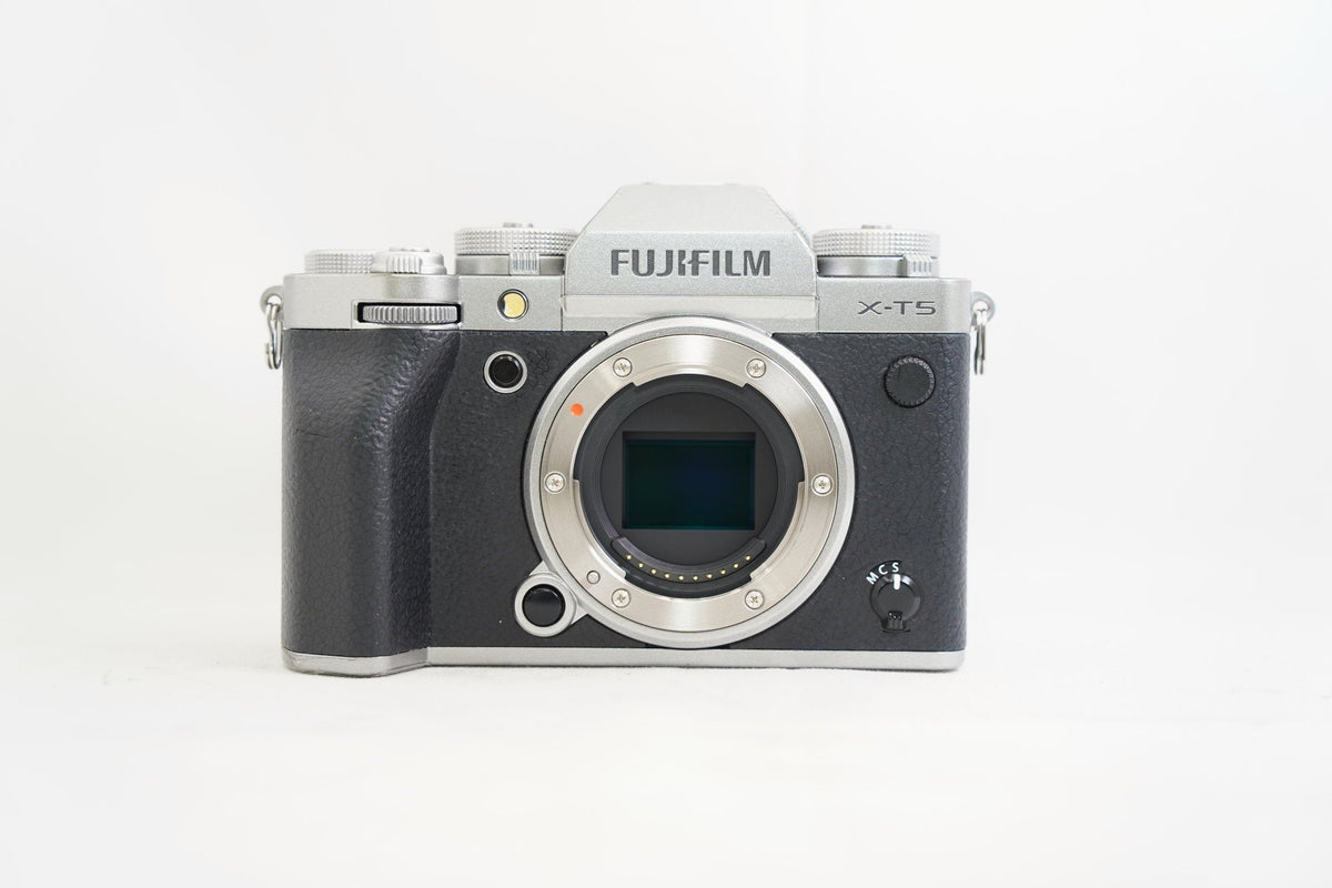 FUJIFILM X-T5 シルバー 買取実績