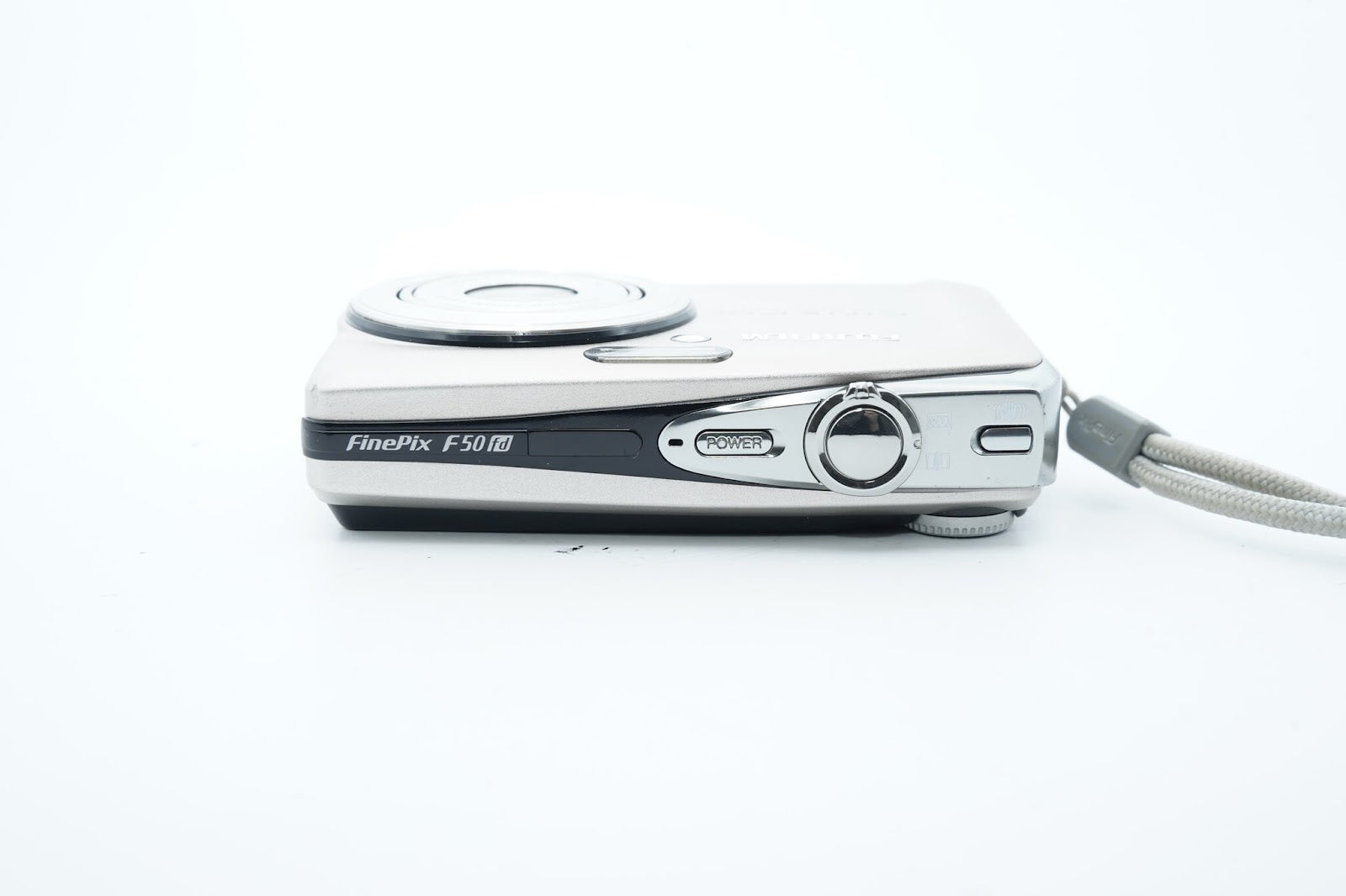 FUJIFILM FINEPIX F50fd ｼﾙﾊﾞｰバッテリー 充電器付属