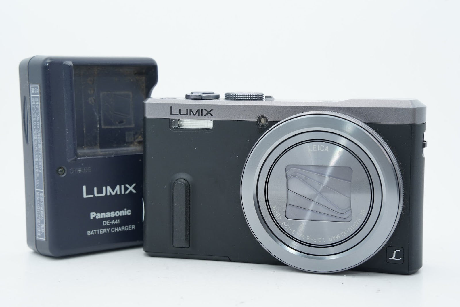 Panasonic LUMIX DMC-TZ60 ブラッキ バッテリー 充電器付属