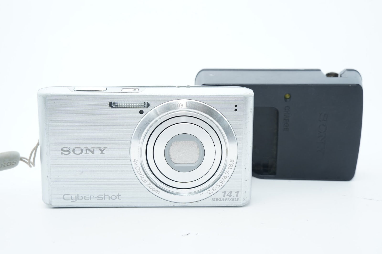 SONY Cyber-shot DSC-W610 ｼﾙﾊﾞｰ バッテリー 充電器付属