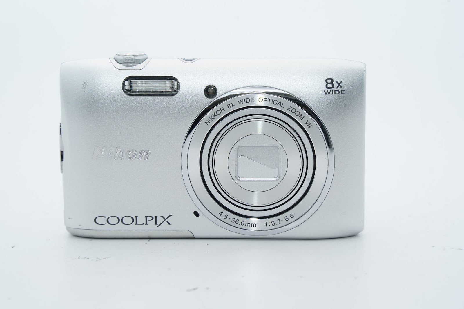 Nikon COOLPIX S3600 ｼﾙﾊﾞｰ バッテリー 充電器付属