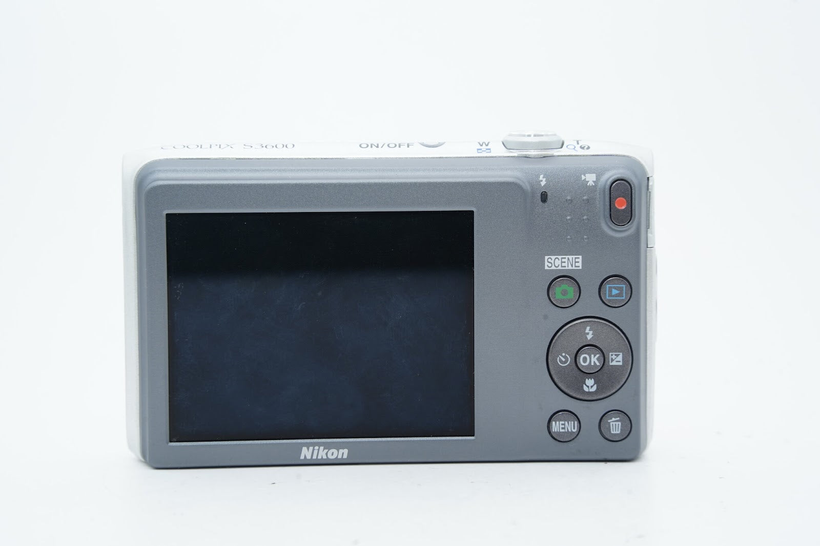 Nikon COOLPIX S3600 ｼﾙﾊﾞｰ バッテリー 充電器付属