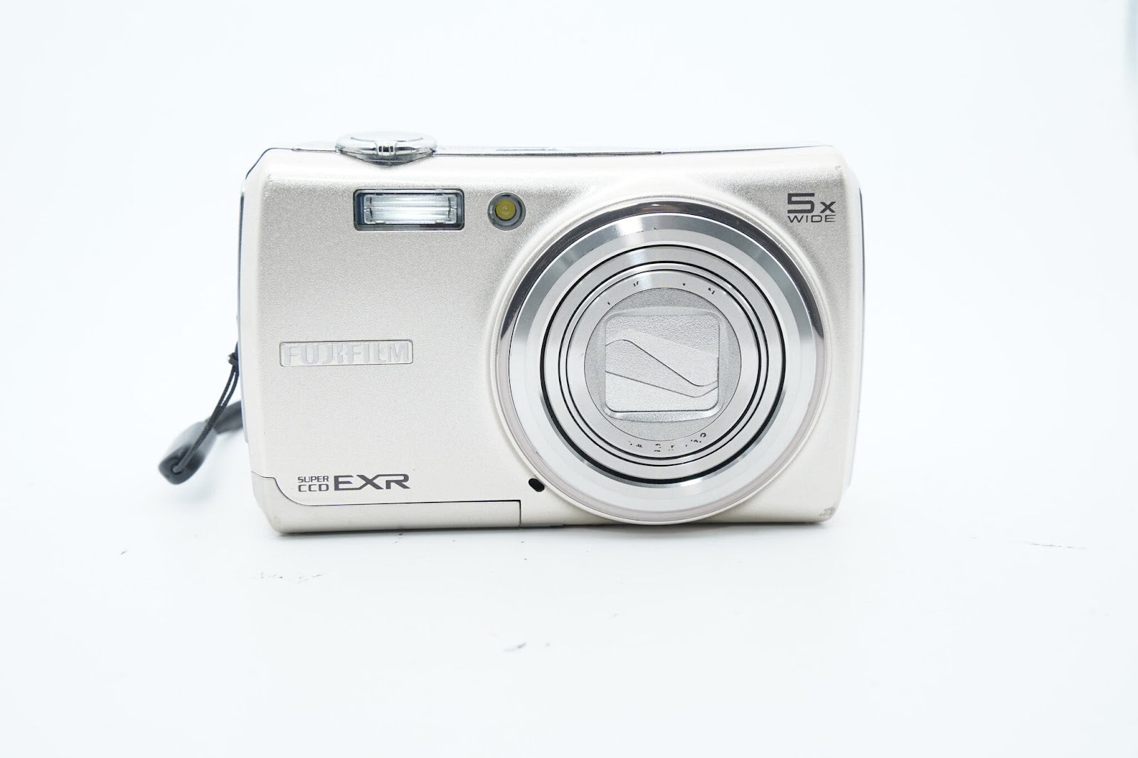 FUJIFILM FINEPIX F200 EXR ｼﾙﾊﾞｰ バッテリー 充電器付属