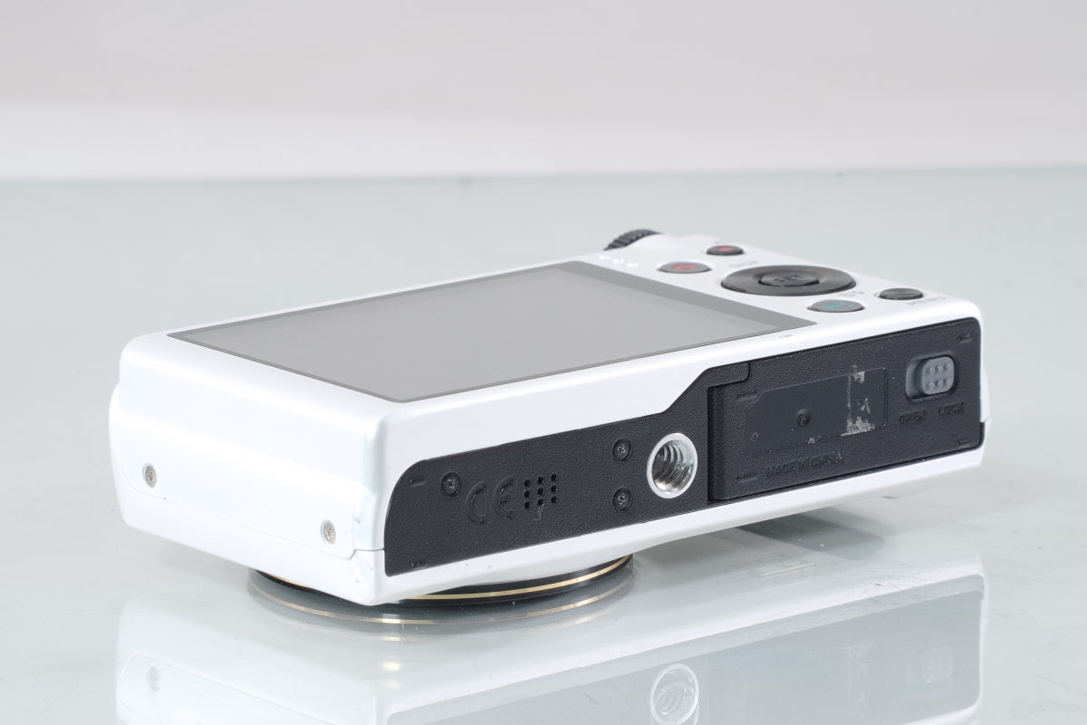 CASIO EXILIM EX-ZR100 ホワイト