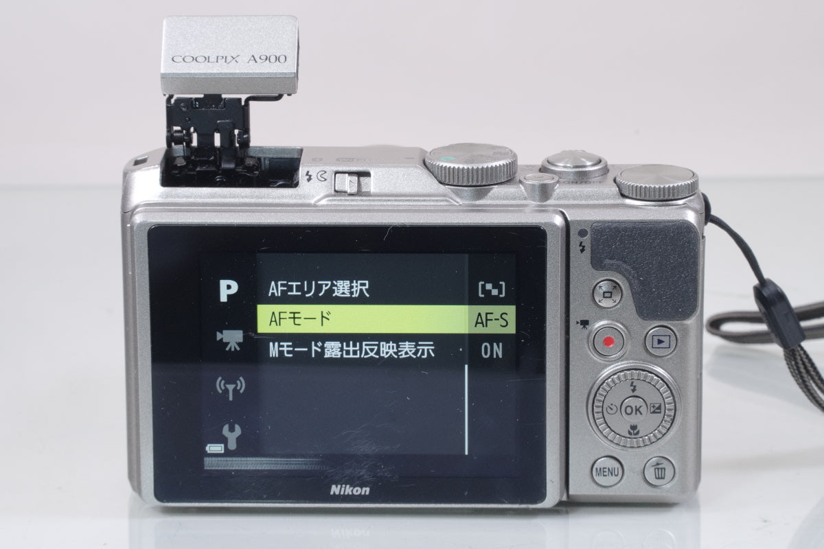 Nikon COOLPIX A900（シルバー）