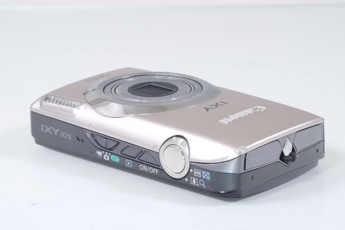 Canon IXY 10S（シルバー）