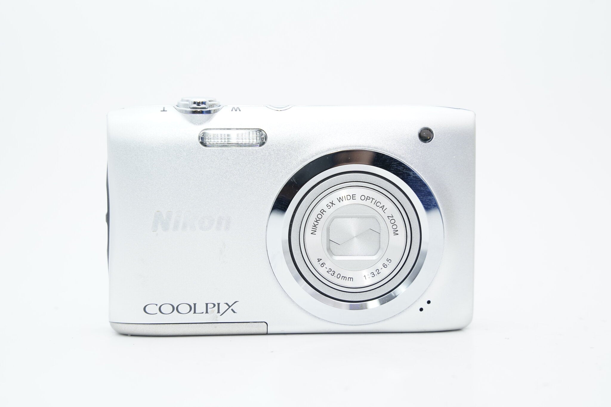 Nikon COOLPIX A100 ｼﾙﾊﾞｰ バッテリー 充電器付属 [箱付属]