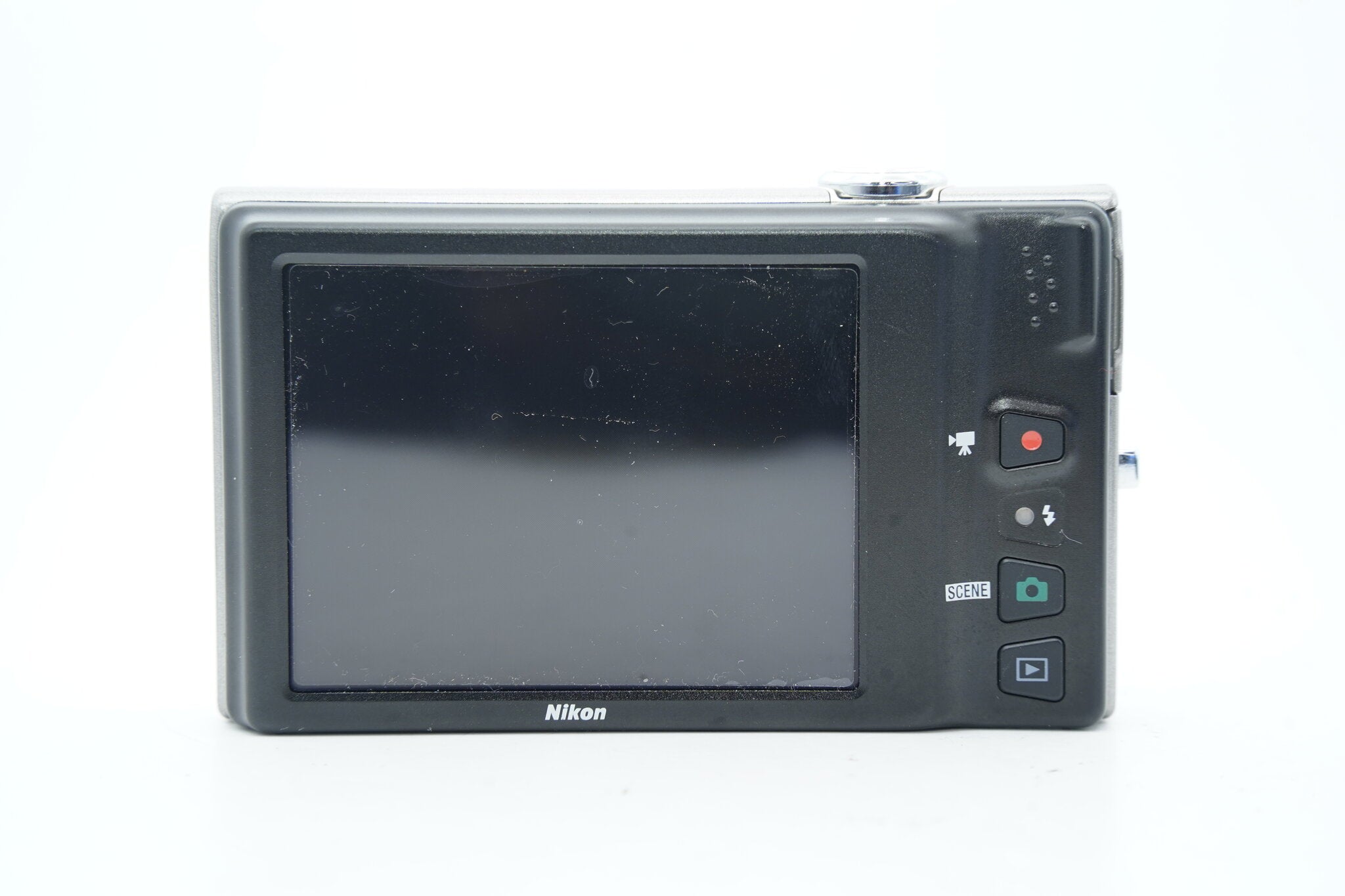 中古品 Nikon COOLPIX S6100 デジタルカメラ 充電器付き Nikon COOLPIX S6100 ｼﾙﾊﾞｰ バッテリー 充電器付属 [箱付属]