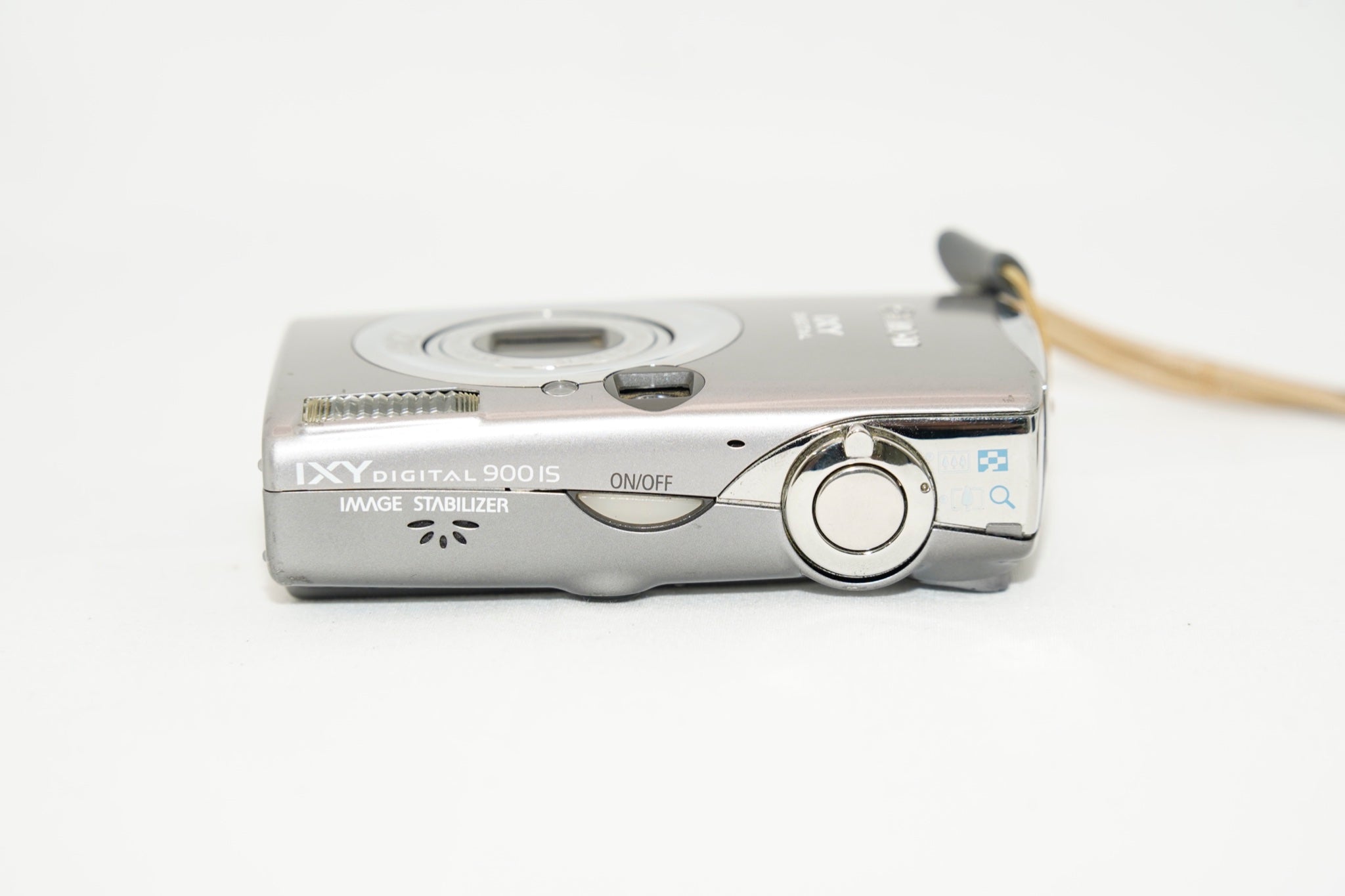 Canon IXY DIGITAL 900 IS シルバー バッテリー付属