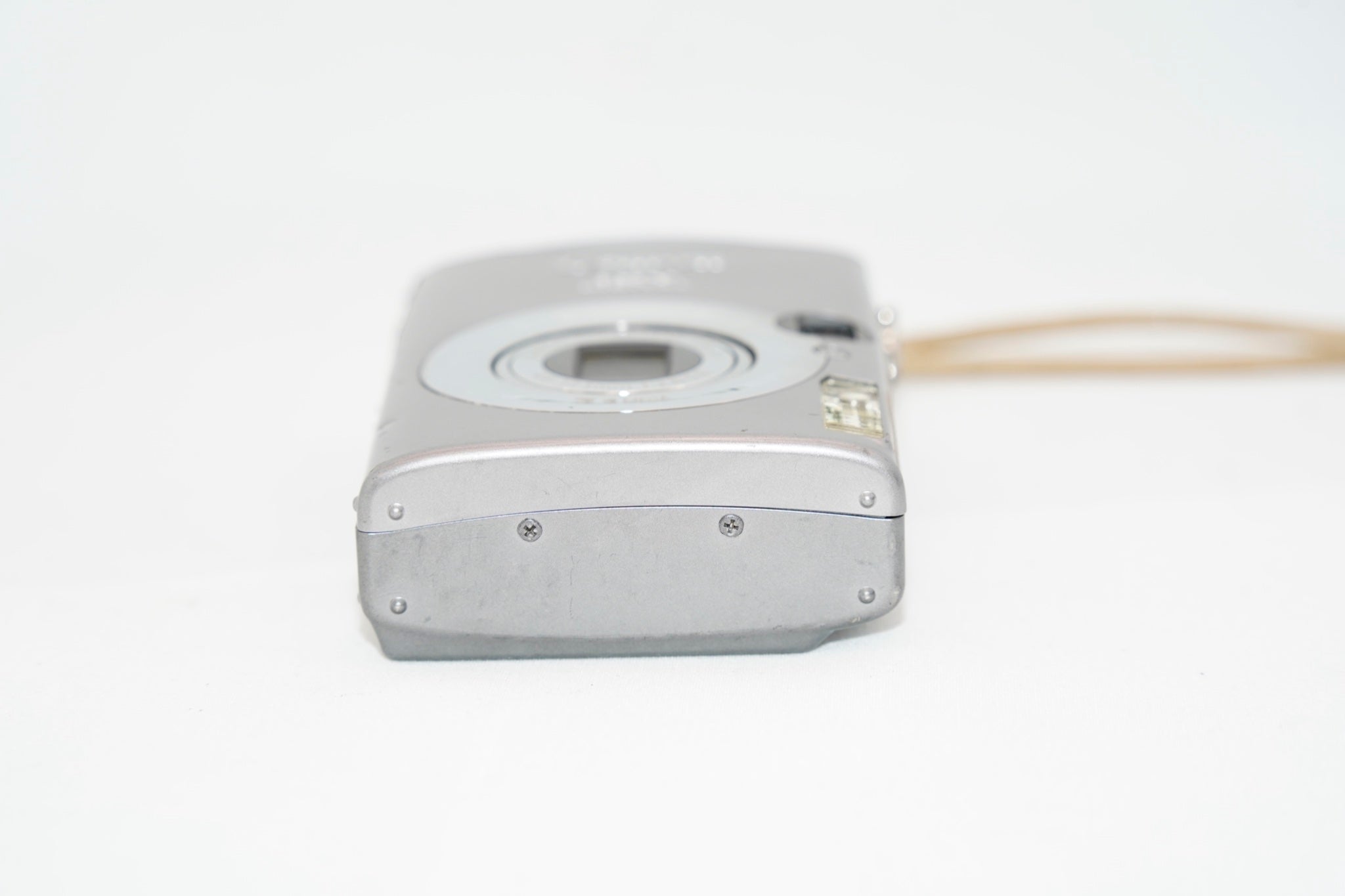 Canon IXY DIGITAL 900 IS シルバー バッテリー付属