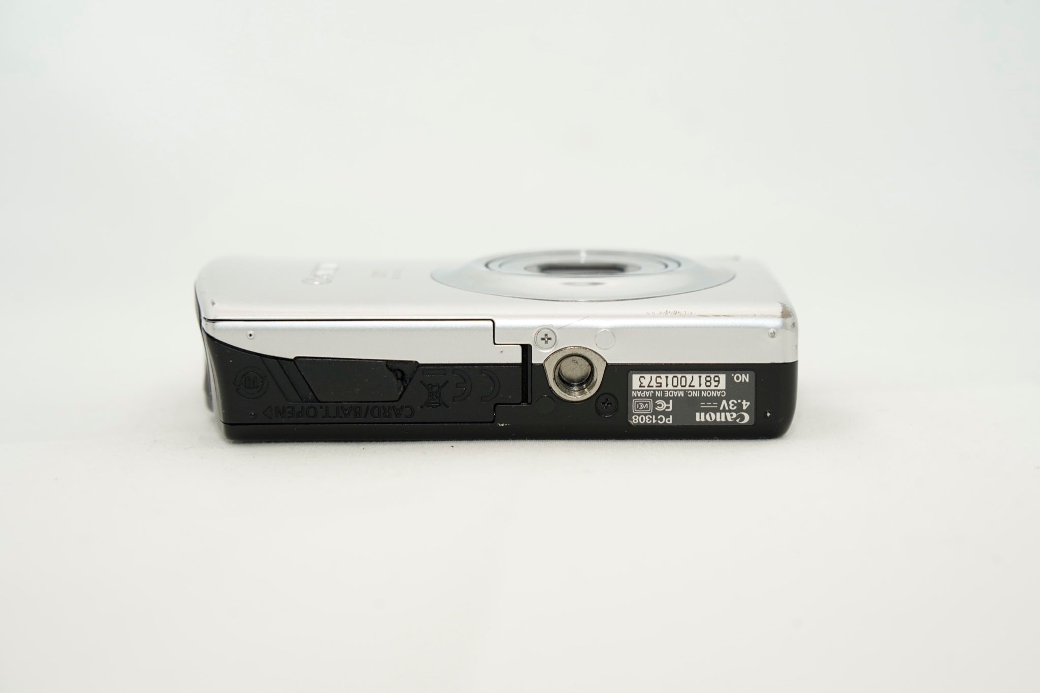Canon IXY DIGITAL 920 IS #3655 - 6
