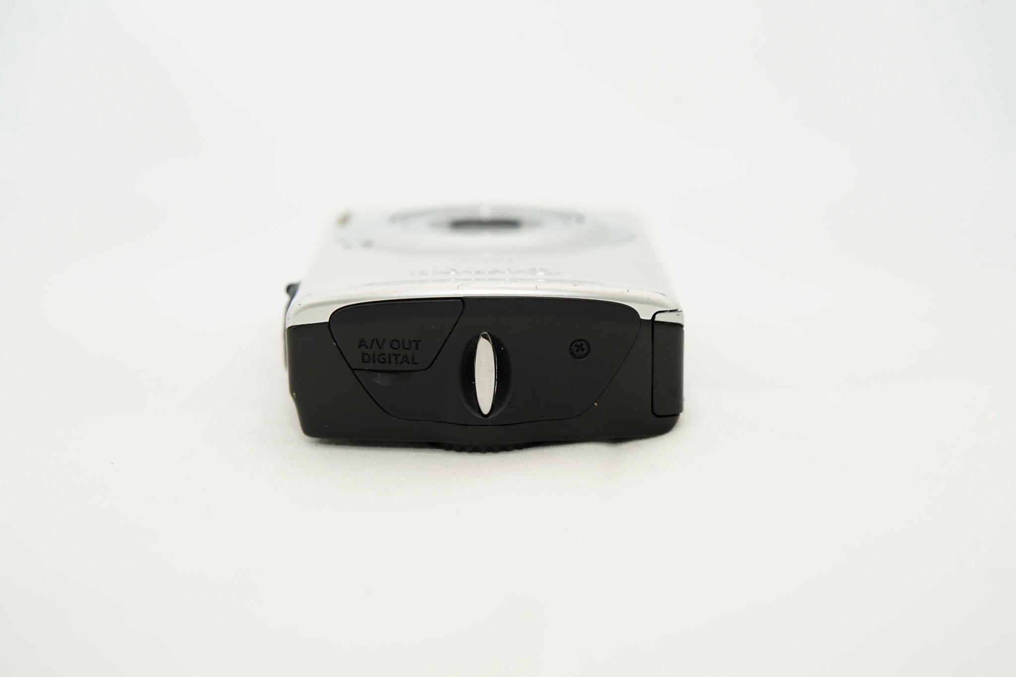 動作確認済】Canon IXY 920IS シルバー バッテリー 充電器付き Canon
