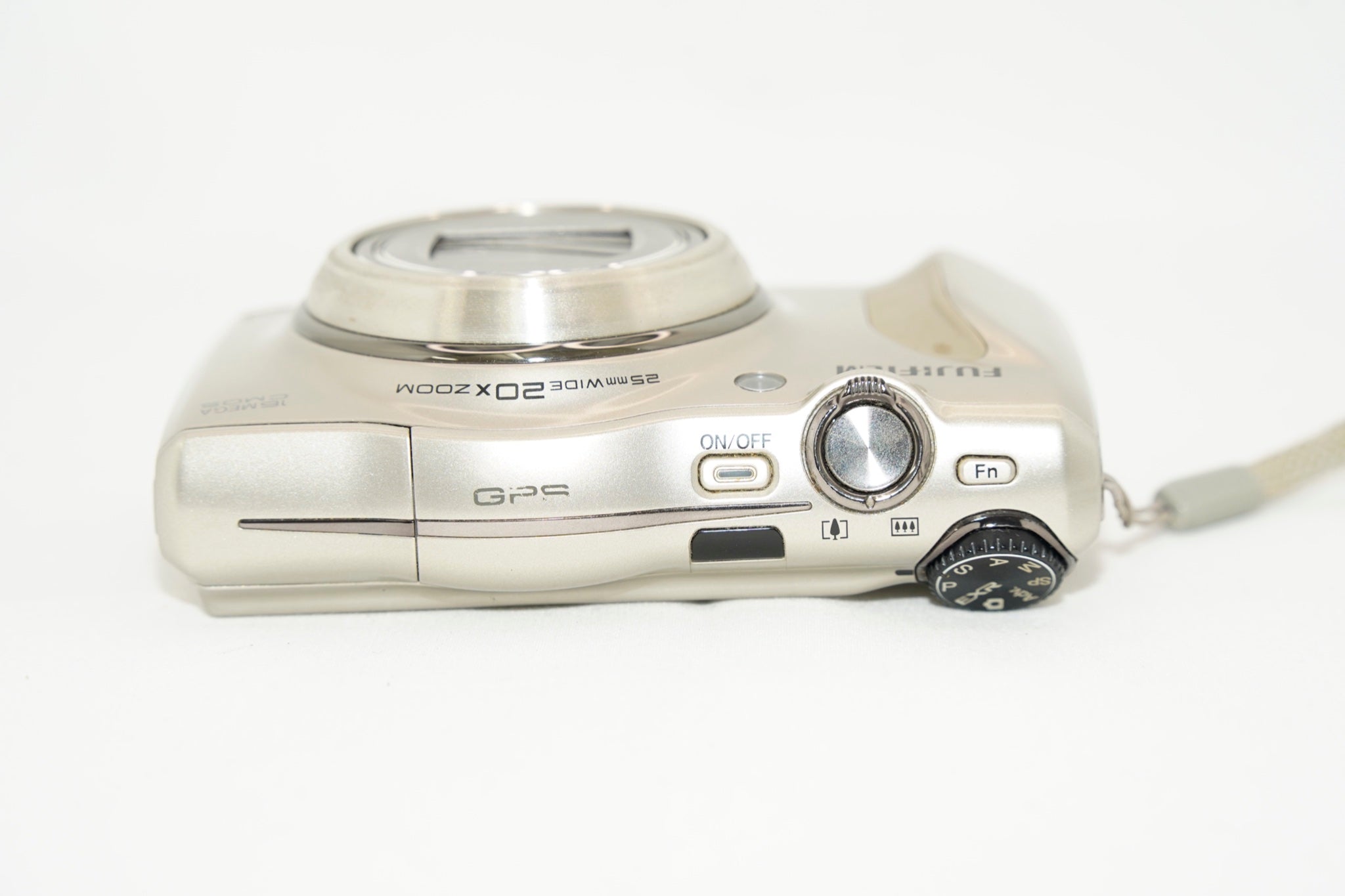 FUJIFILM FINEPIX F770 EXR シルバー