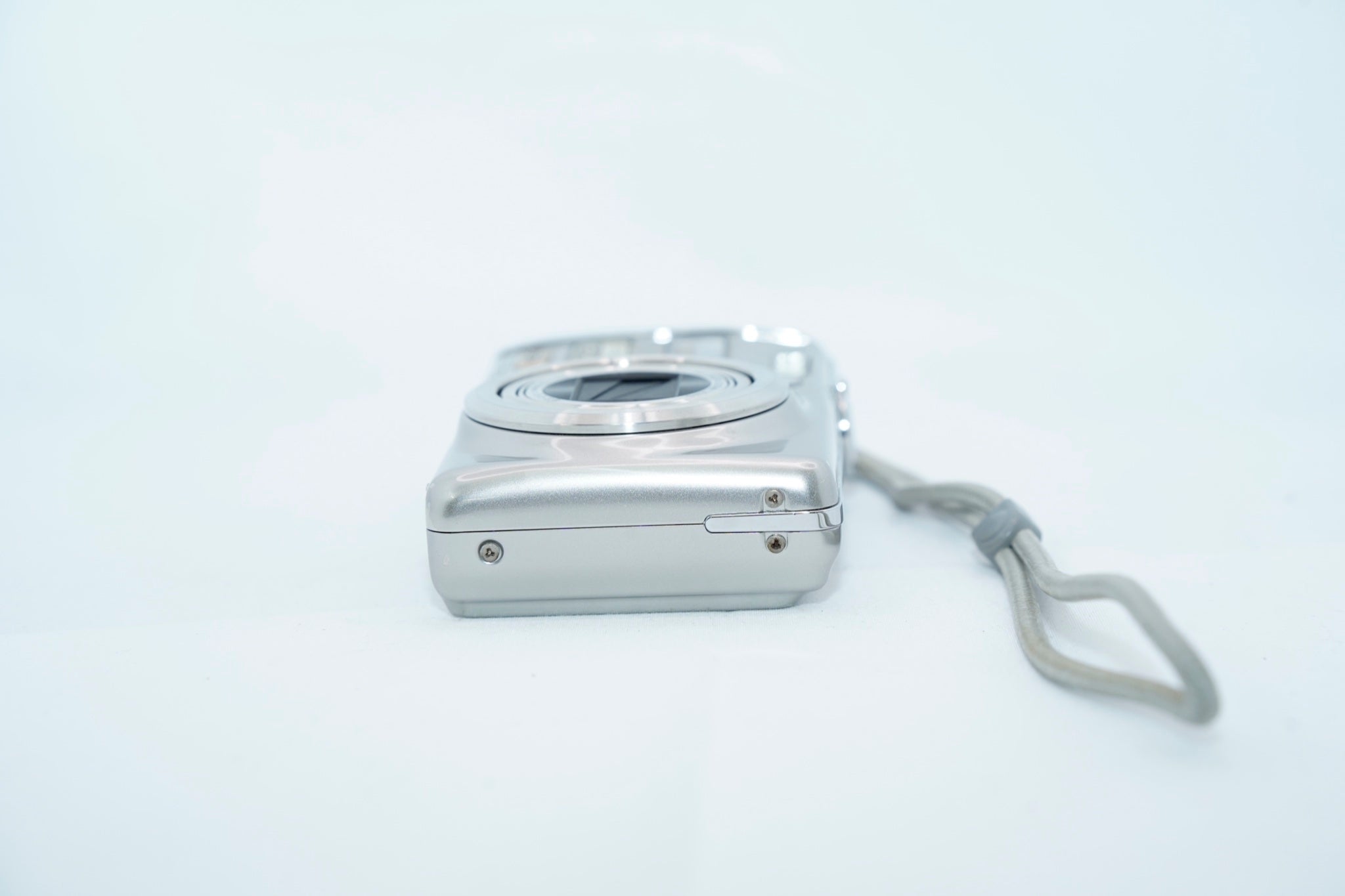 FUJIFILM FinePix F70 EXR シルバー