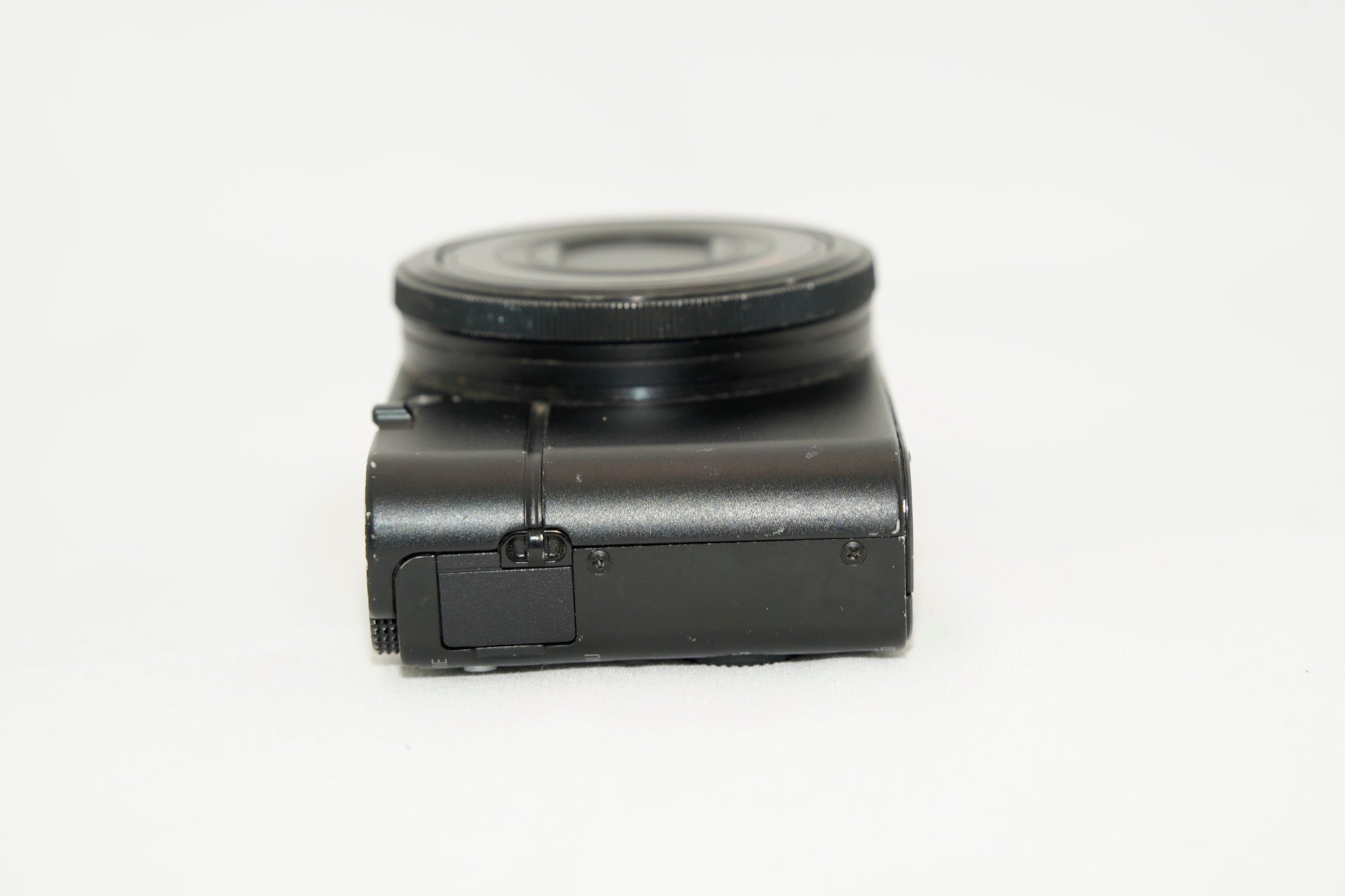 Cyber-shot RX100 動作確認済 箱・付属品・予備バッテリー付 SONY Cyber-shot DSC-RX100 バッテリー付属