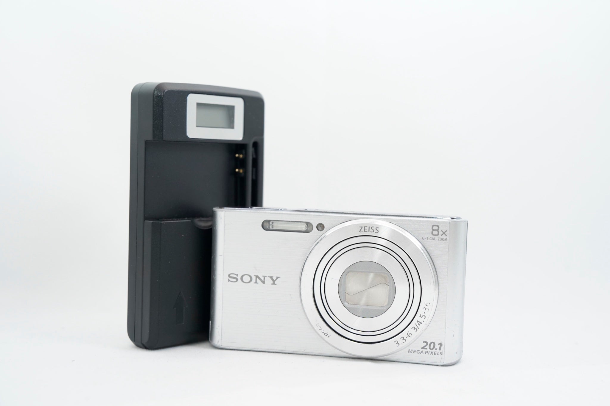 SONY Cyber-shot DSC-W830 ｼﾙﾊﾞｰ（付属：バッテリー）