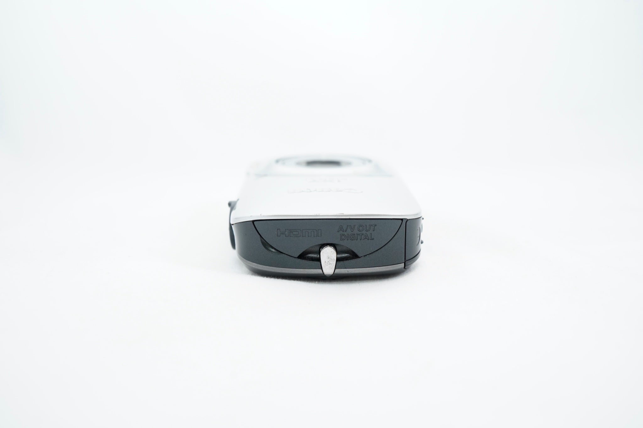 Canon IXY DIGITAL 510 IS ｼﾙﾊﾞｰ (8713200760)（付属：バッテリー 充電器 付属）