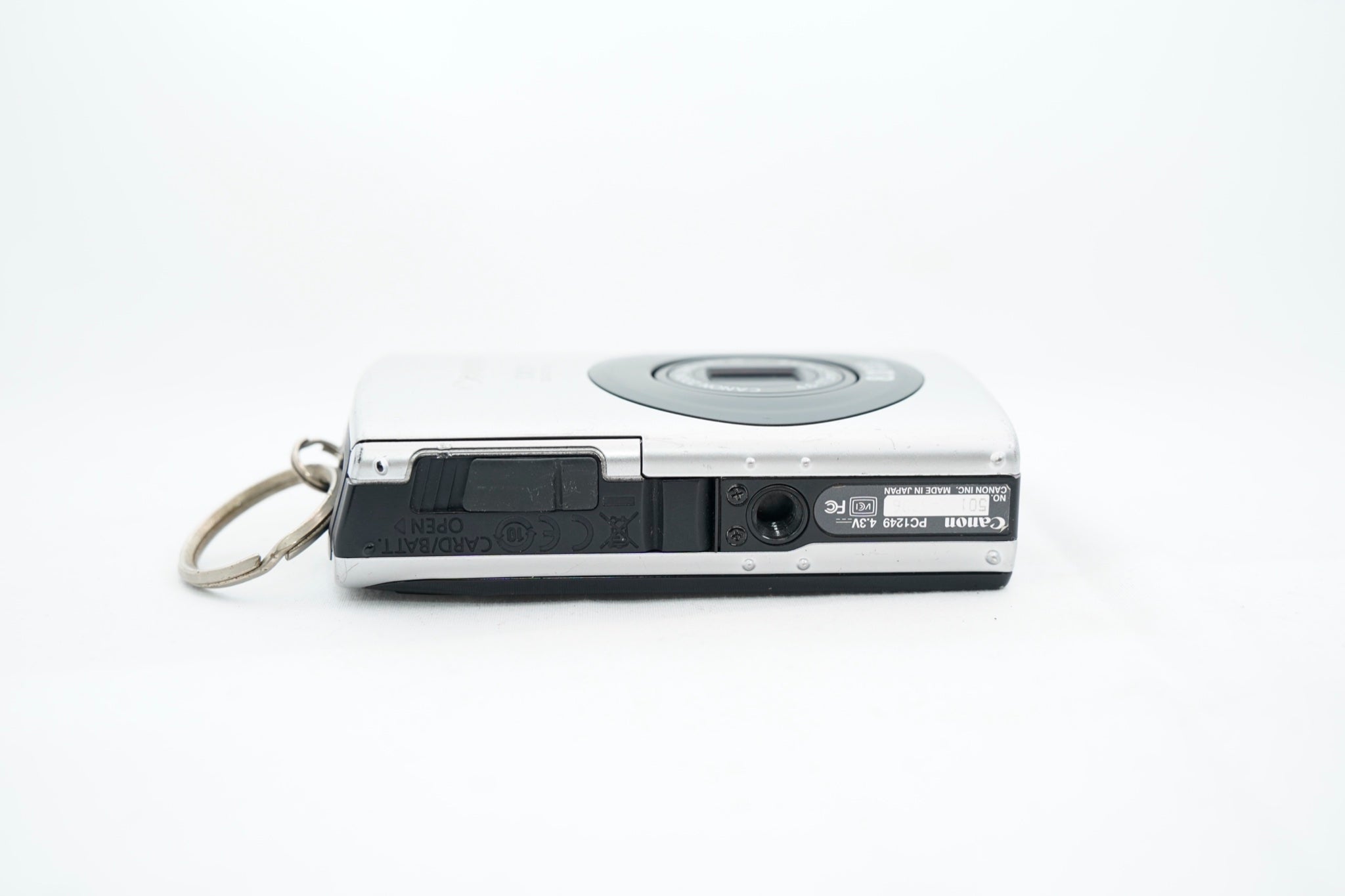 Canon IXY DIGITAL 910 IS ｼﾙﾊﾞｰ（付属：バッテリー）