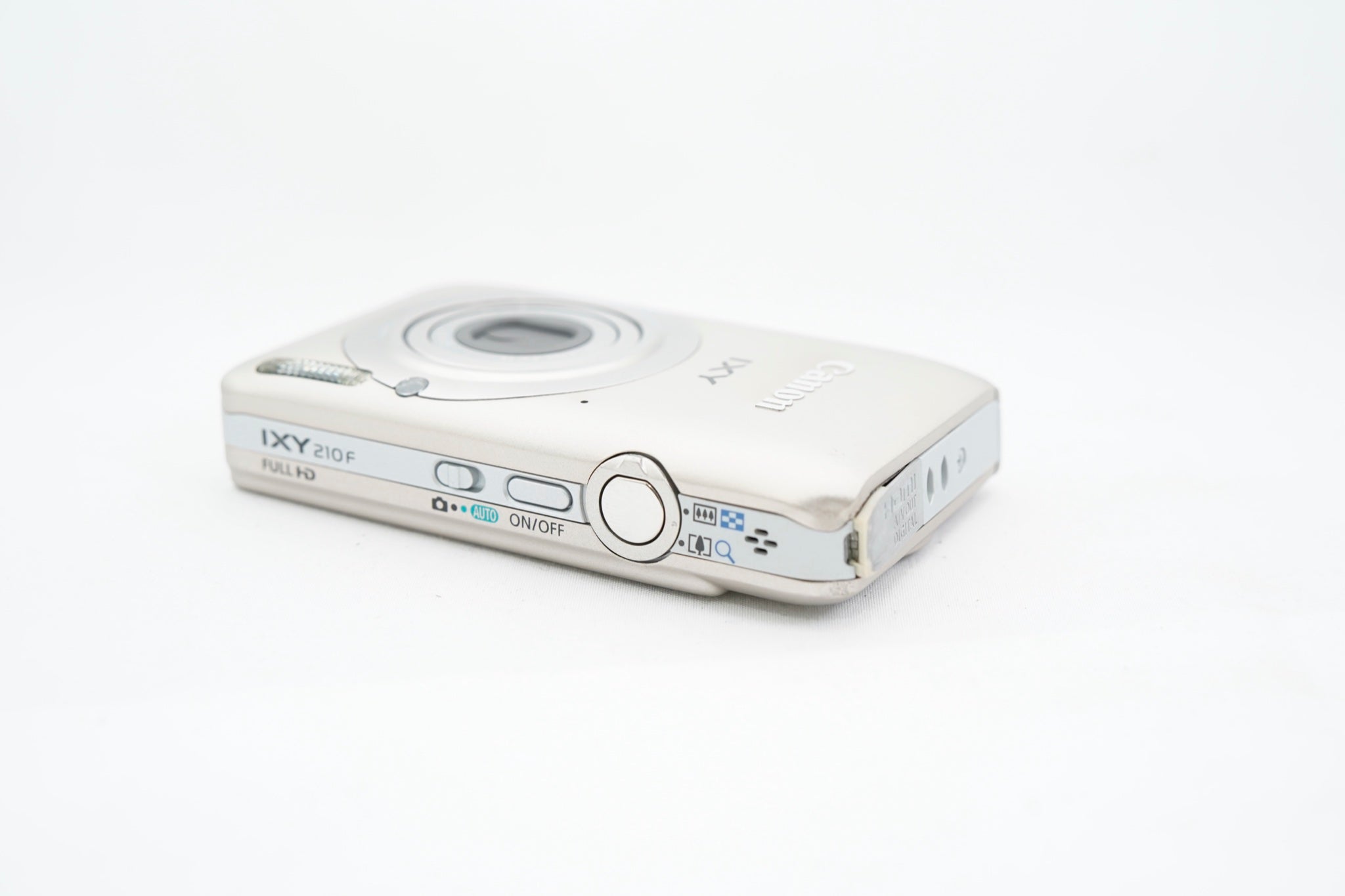 Canon IXY 210F ｼﾙﾊﾞｰ (281062007115)（付属：バッテリー）