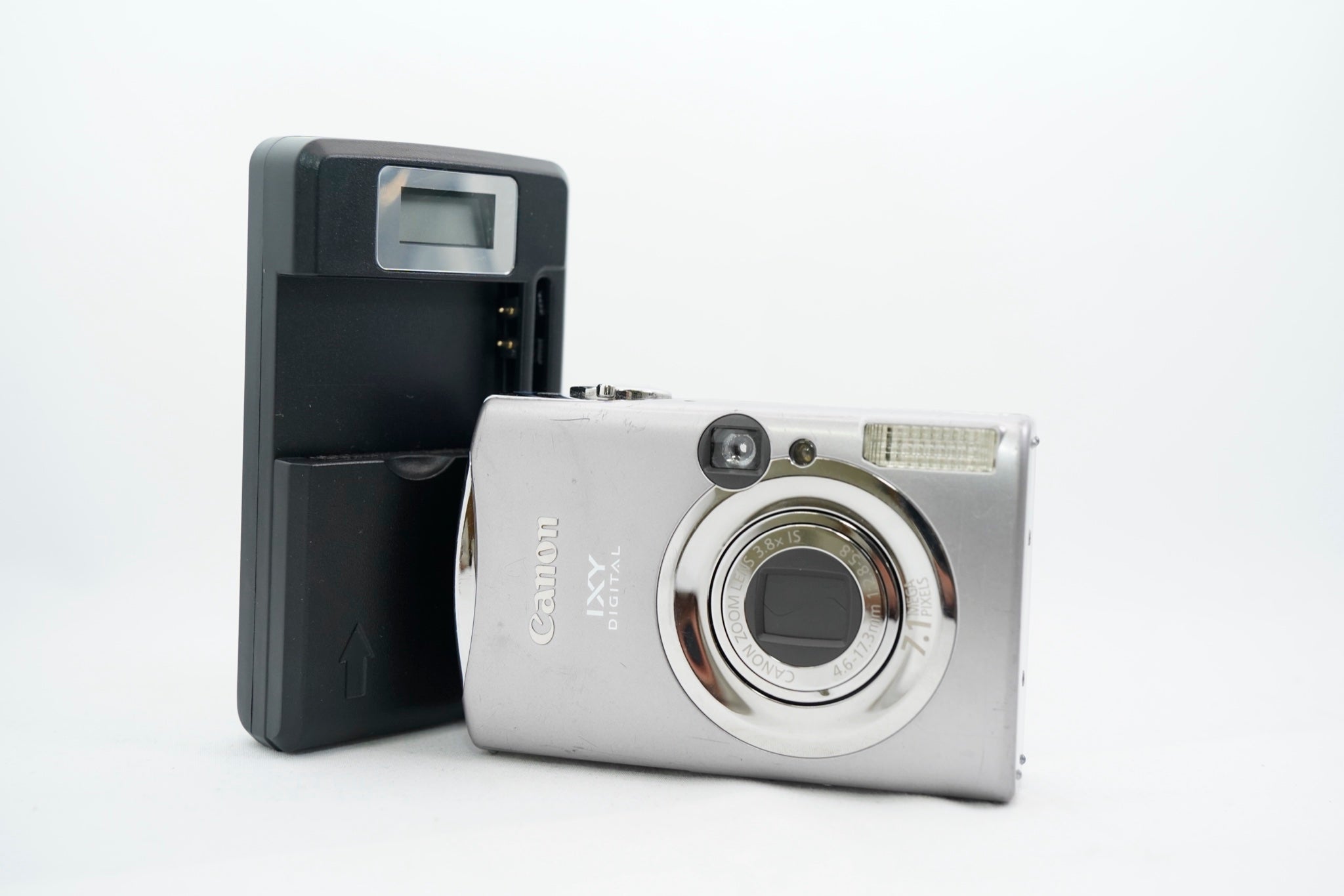 Canon IXY DIGITAL 900 IS ｼﾙﾊﾞｰ