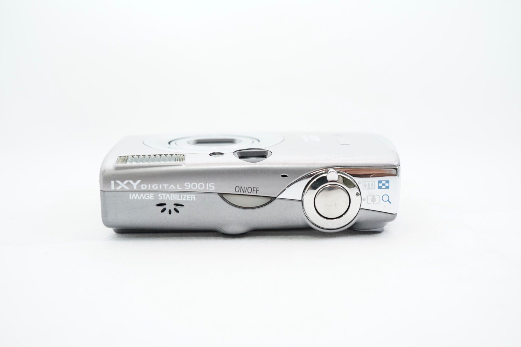 Canon IXY DIGITAL 900 IS ｼﾙﾊﾞｰ