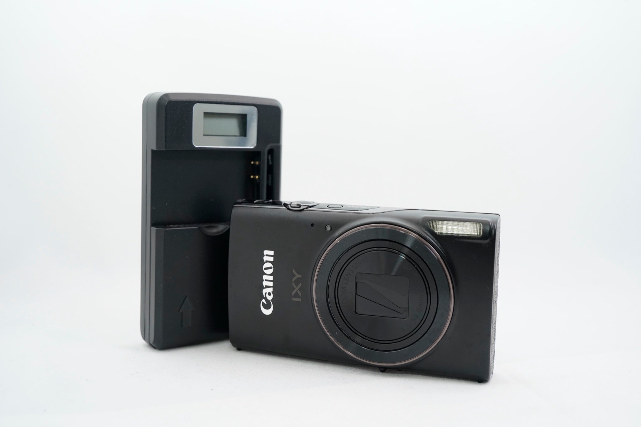 Canon IXY 650 ﾌﾞﾗｯｸ (611061001789)（付属：バッテリー）