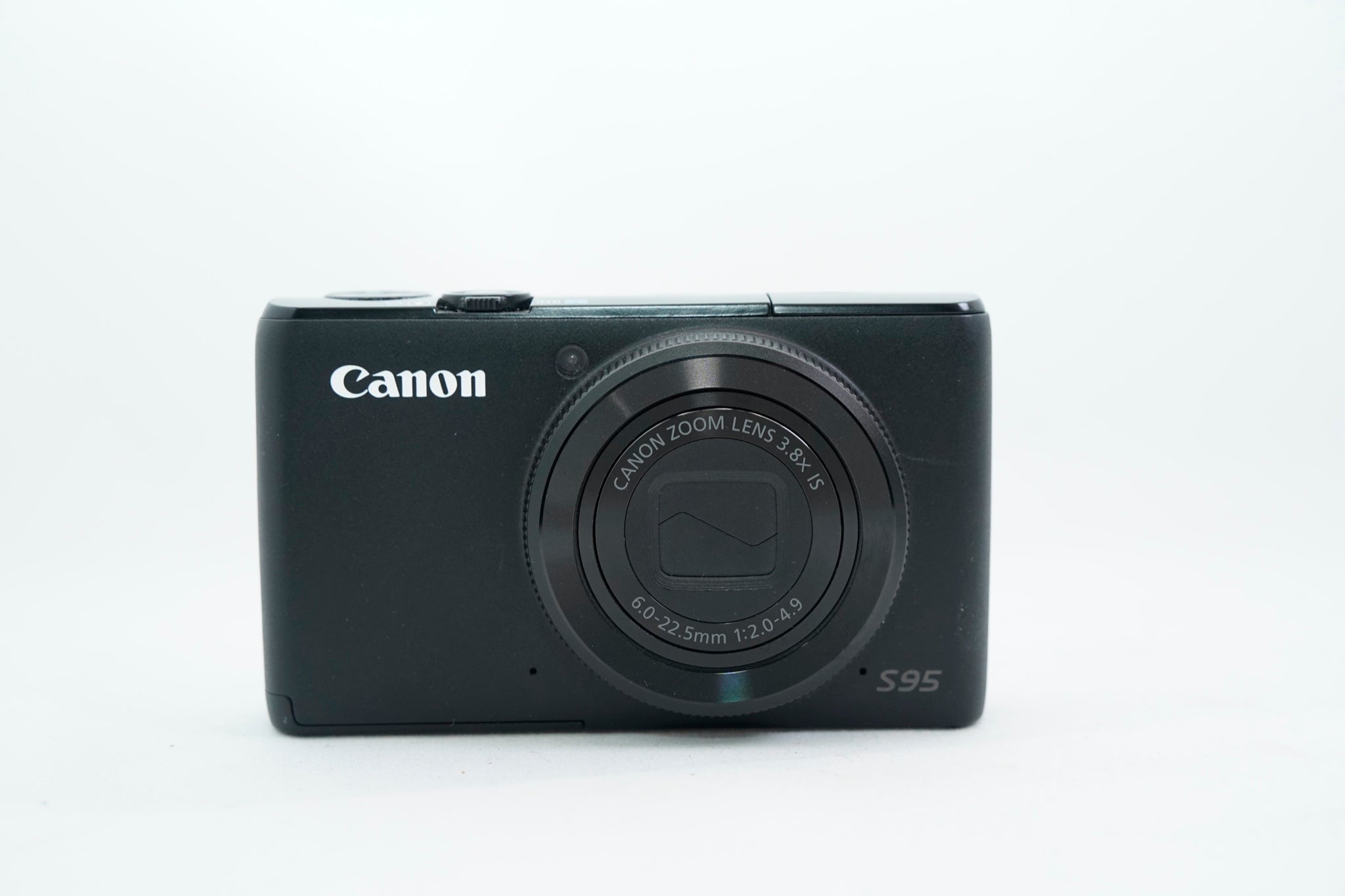 Canon PowerShot S95 ﾌﾞﾗｯｸ (221032003094)（付属：箱, バッテリー 充電器 付属）